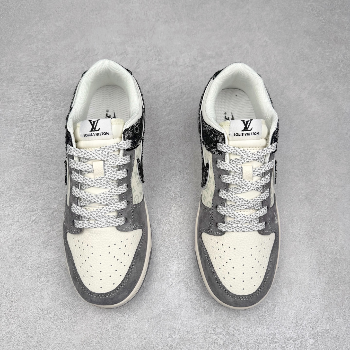 图片[2]-NK Dunk Low 定制配色 YX5066-387 大厂出品 极力推荐 原装头层材料 独家版型蒸餾加工帶來的是更好的视觉和脚感体验大厂纯原品质出货 清洁度 电绣工艺 皮料切割干净无任何毛边 细节完美 实拍调校N版已经零色差零失真 百分百还原实物色彩所见即所得 不存在货不对板色差等低级问题 选购参考实物拍摄 不混卖不参货 只用心做好货严格选品 承诺混一赔十 尺码：36 36.5 37.5 38 38.5 39 40 40.5 41 42 42.5 43 44 44.5 45-选品中心