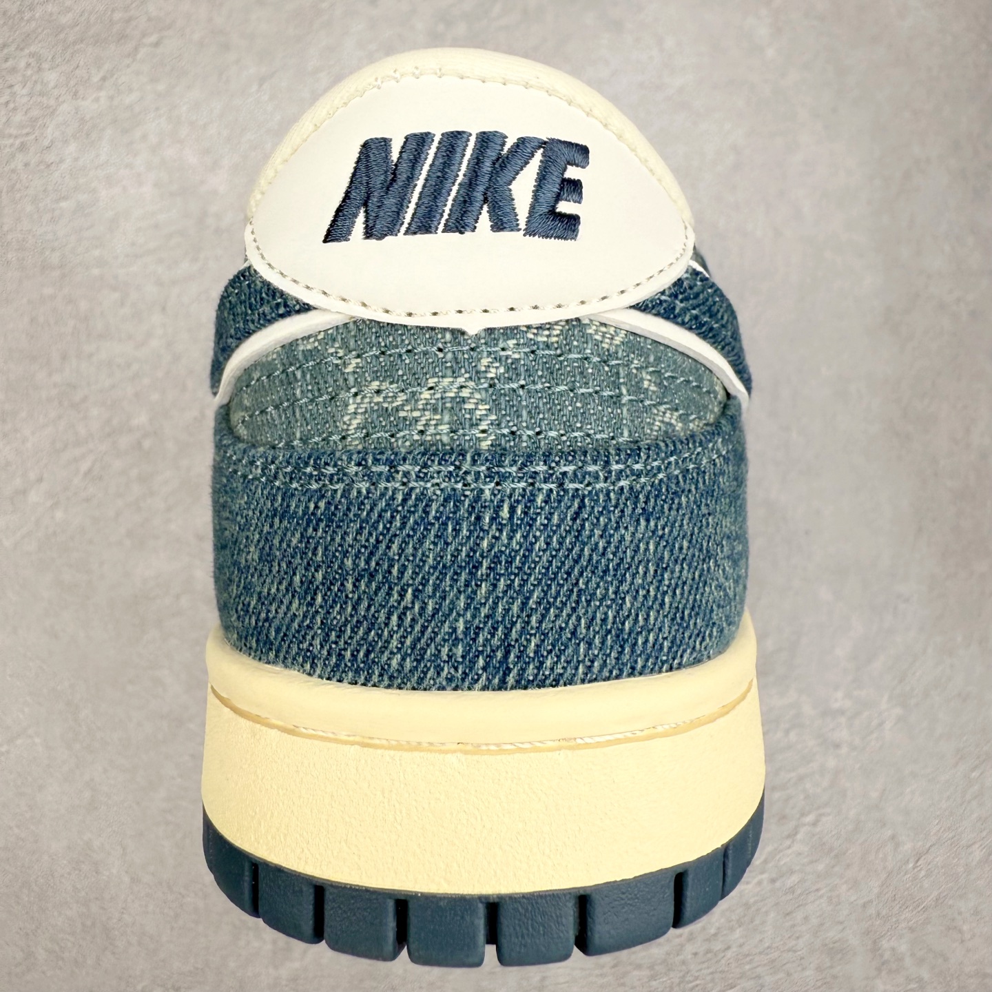 图片[8]-NK Dunk Low 定制配色 SC0601-454 大厂出品 极力推荐 原装头层材料 独家版型蒸餾加工帶來的是更好的视觉和脚感体验大厂纯原品质出货 清洁度 电绣工艺 皮料切割干净无任何毛边 细节完美 实拍调校N版已经零色差零失真 百分百还原实物色彩所见即所得 不存在货不对板色差等低级问题 选购参考实物拍摄 不混卖不参货 只用心做好货严格选品 承诺混一赔十 尺码：36 36.5 37.5 38 38.5 39 40 40.5 41 42 42.5 43 44 44.5 45-选品中心