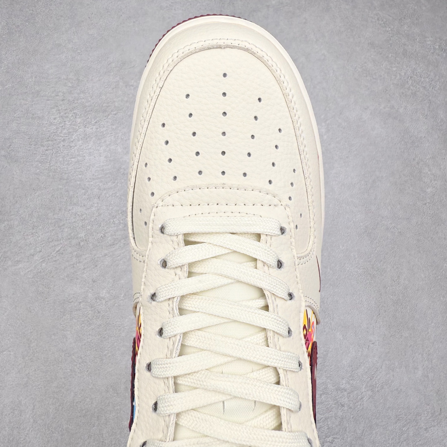 图片[4]-NK Air Force 1´07 Low 空军一号低帮百搭休闲运动板鞋 HJ3318-002 柔软、弹性十足的缓震性能和出色的中底设计 横跨复古与现代的外型结合 造就出风靡全球 三十多年的Force 1 直到今天还深受青睐 实拍调校N版已经零色差零失真 百分百还原实物色彩所见即所得 不存在货不对板色差等低级问题 选购参考实物拍摄 不混卖不参货 只用心做好货严格选品 承诺混一赔十 尺码：36 36.5 37.5 38 38.5 39 40 40.5 41 42 42.5 43 44 44.5 45-选品中心