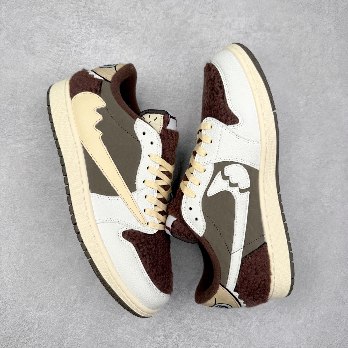 图片[3]-TS x Air Jordan AJ1 Low 倒钩低帮联名定制配色 XS7089-605 原厂内置气垫魔块 A模大底 头层小牛皮 鞋舌AJ原厂专用牛津布+AJ专用反口珍珠布+原厂无杂质高弹内里海棉+特殊封边弹力鞋带 实拍调校N版已经零色差零失真 百分百还原实物色彩所见即所得 不存在货不对板色差等低级问题 选购参考实物拍摄 不混卖不参货 只用心做好货严格选品 承诺混一赔十 尺码：36 36.5 37.5 38 38.5 39 40 40.5 41 42 42.5 43 44 44.5 45-选品中心