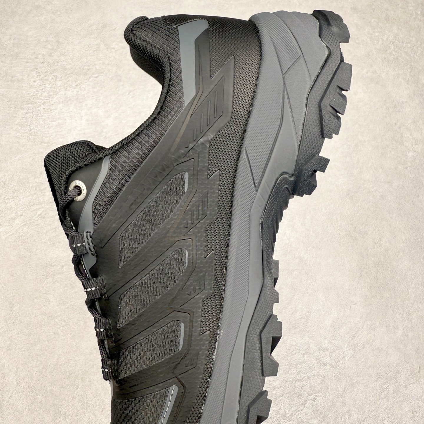 图片[7]-＃HP KAILAS 凯乐石远征5代 FLT 舒适简约经典登山 防滑耐磨防水低帮徒步鞋 KAILAS凯乐石品牌是全球三大全系攀登品牌之一，于2003年创立于中国广州，致力于为有攀登梦想的户外运动员及爱好者，研发制造功能性专业装备，满足他们在极限环境下安全舒适的需求，凯乐石专注于科技面料的开发及专业功能设计，产品线覆盖登山、攀岩、徒步、越野跑山、露营、旅行等多项户外运动，通过运动员的测试反馈，不断进化迭代，产品荣获国内外大奖71座，发明专利21个，更突破性的自主研发攀登器械，打造出中国的攀登硬实力。实拍调校N版已经零色差零失真 百分百还原实物色彩所见即所得 不存在货不对板色差等低级问题 选购参考实物拍摄 不混卖不参货 只用心做好货严格选品 承诺混一赔十 尺码：36 36.5 37.5 38 38.5 39 40 40.5 41 42 42.5 43 44 44.5 45-选品中心