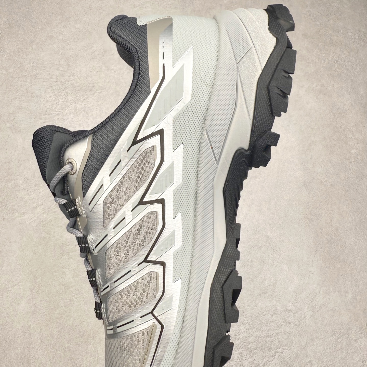 图片[7]-＃HP KAILAS 凯乐石远征5代 FLT 舒适简约经典登山 防滑耐磨防水低帮徒步鞋 KAILAS凯乐石品牌是全球三大全系攀登品牌之一，于2003年创立于中国广州，致力于为有攀登梦想的户外运动员及爱好者，研发制造功能性专业装备，满足他们在极限环境下安全舒适的需求，凯乐石专注于科技面料的开发及专业功能设计，产品线覆盖登山、攀岩、徒步、越野跑山、露营、旅行等多项户外运动，通过运动员的测试反馈，不断进化迭代，产品荣获国内外大奖71座，发明专利21个，更突破性的自主研发攀登器械，打造出中国的攀登硬实力。实拍调校N版已经零色差零失真 百分百还原实物色彩所见即所得 不存在货不对板色差等低级问题 选购参考实物拍摄 不混卖不参货 只用心做好货严格选品 承诺混一赔十 尺码：36 36.5 37.5 38 38.5 39 40 40.5 41 42 42.5 43 44 44.5 45-选品中心