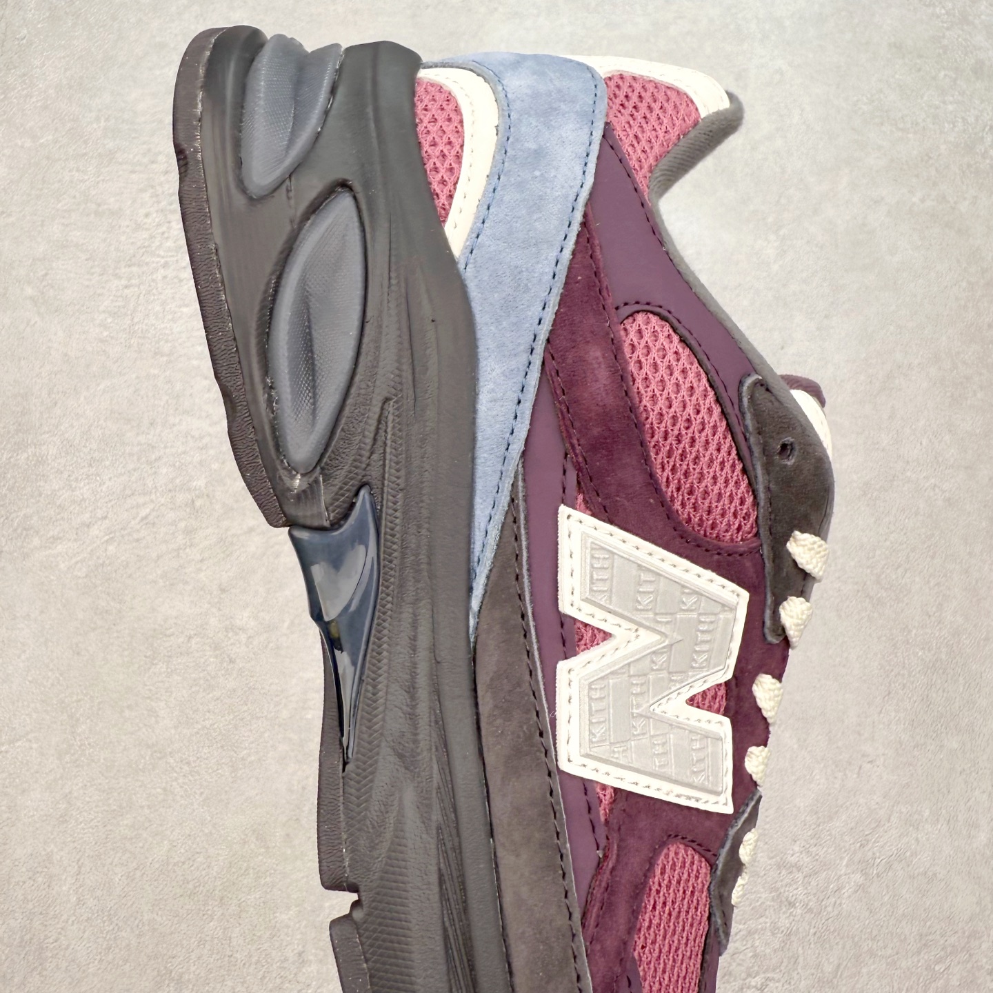 图片[6]-New Balance NB2010系列新百伦经典复古休闲运动板鞋 以ENCAP中底配以升级版 N-ERGY缓震物料 鞋面则采用特色的柔软麂皮搭以NewBalance经典的尼龙网布 低调中还原跑鞋本真 更年轻化的设计理念与材质 让新世代青年得以用全新视角体验经典鞋款的传奇魅力尺码：36 37 37.5 38 38.5 39.5 40 40.5 41.5 42 42.5 43 44 45-选品中心