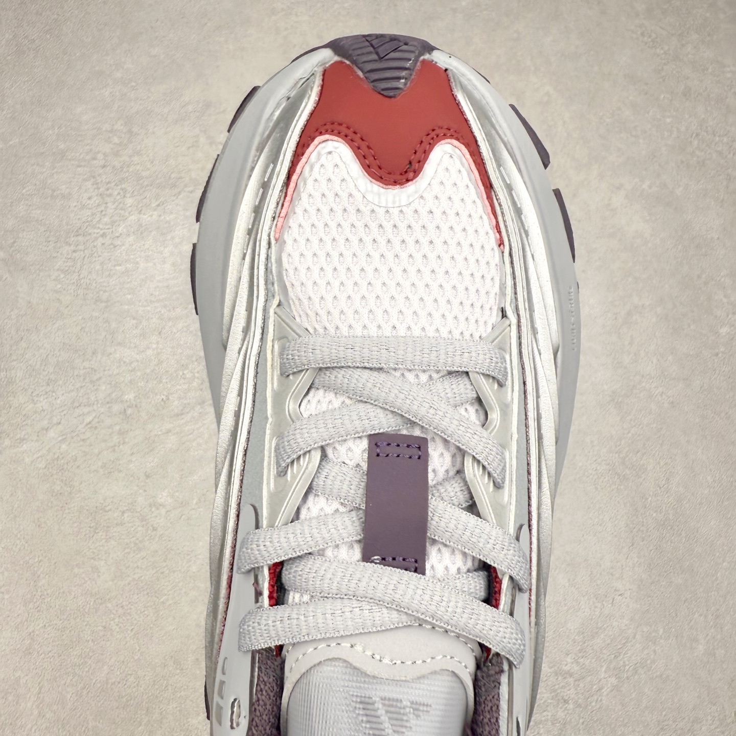 图片[4]-AD XLG MTW系列 舒适百搭防滑耐磨低帮跑步鞋老爹鞋 IH1572 鞋面采用贯穿式银条 完整的线条流畅度带来充分的视觉享受 鞋舌若隐若现的LOGO充满神秘感 夸张的鞋后跟幅度设计 线条感延伸至后跟标志三条杆彰显adidas调性 中底采用LIGHT STRIKE科技 在满足穿搭属性的同时提供舒适的脚感 完整的流线型设计语言 从鞋面贯穿到鞋底以及鞋花纹路 颜值与实力兼具 秀场与日常皆融 未来已来 让我们继续期待 实拍调校N版已经零色差零失真 百分百还原实物色彩所见即所得 不存在货不对板色差等低级问题 选购参考实物拍摄 不混卖不参货 只用心做好货严格选品 承诺混一赔十 尺码：36 36.5 37.5 38 38.5 39 40 40.5 41 42 42.5 43 44 44.5 45-选品中心