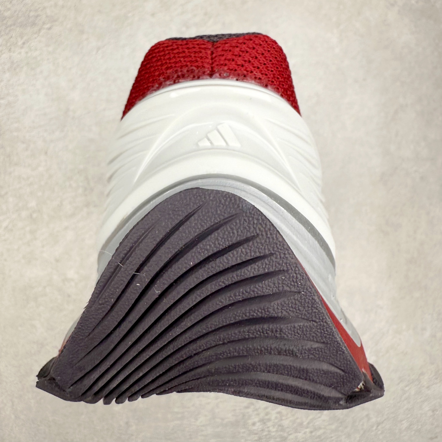 图片[8]-AD XLG MTW系列 舒适百搭防滑耐磨低帮跑步鞋老爹鞋 IH1572 鞋面采用贯穿式银条 完整的线条流畅度带来充分的视觉享受 鞋舌若隐若现的LOGO充满神秘感 夸张的鞋后跟幅度设计 线条感延伸至后跟标志三条杆彰显adidas调性 中底采用LIGHT STRIKE科技 在满足穿搭属性的同时提供舒适的脚感 完整的流线型设计语言 从鞋面贯穿到鞋底以及鞋花纹路 颜值与实力兼具 秀场与日常皆融 未来已来 让我们继续期待 实拍调校N版已经零色差零失真 百分百还原实物色彩所见即所得 不存在货不对板色差等低级问题 选购参考实物拍摄 不混卖不参货 只用心做好货严格选品 承诺混一赔十 尺码：36 36.5 37.5 38 38.5 39 40 40.5 41 42 42.5 43 44 44.5 45-选品中心