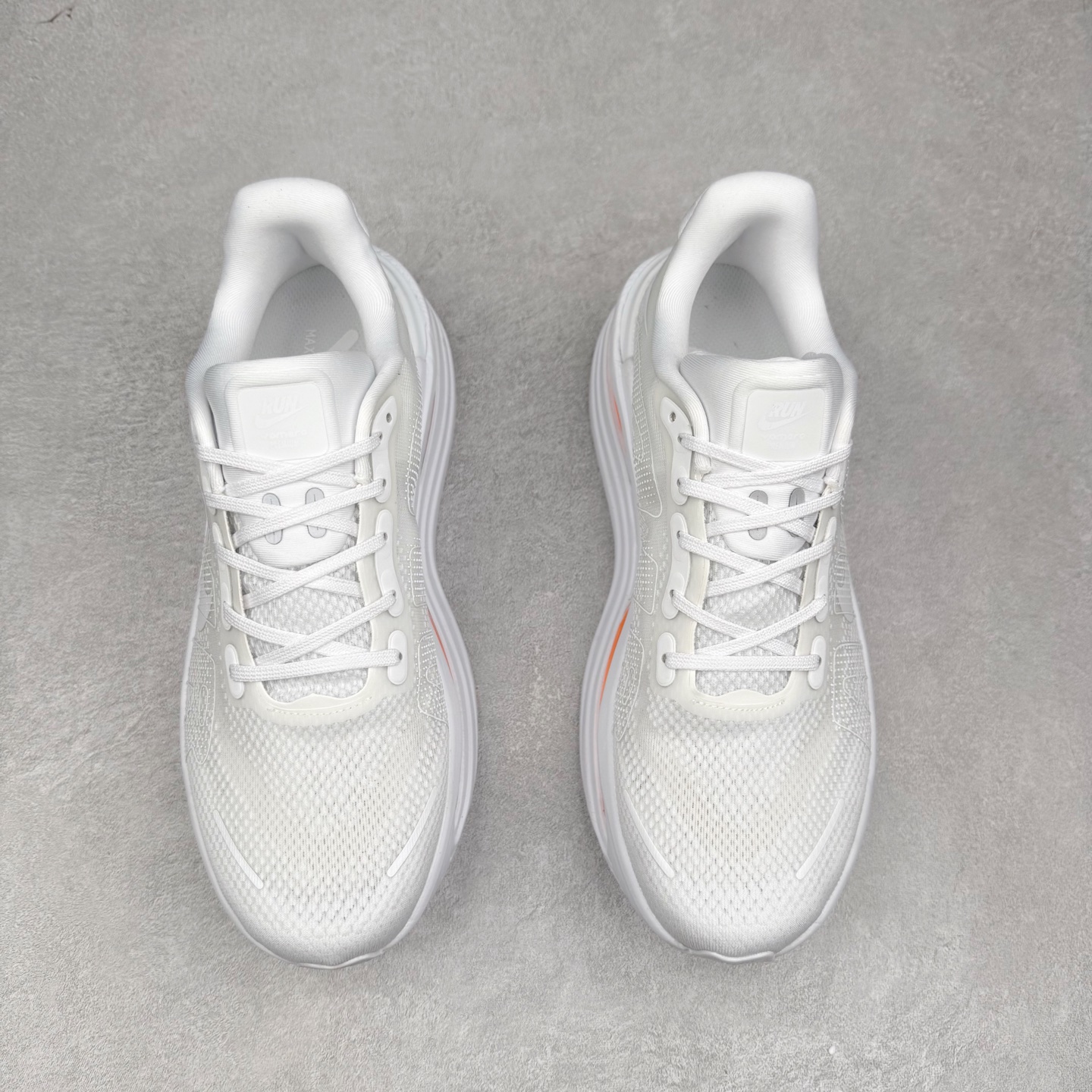 图片[2]-NK Vomero Premium 时尚舒适 网布防滑耐磨 低帮跑步鞋 HQ2050-533 实拍调校N版已经零色差零失真 百分百还原实物色彩所见即所得 不存在货不对板色差等低级问题 选购参考实物拍摄 不混卖不参货 只用心做好货严格选品 承诺混一赔十 尺码：36 36.5 37.5 38 38.5 39 40 40.5 41 42 42.5 43 44 44.5 45-选品中心