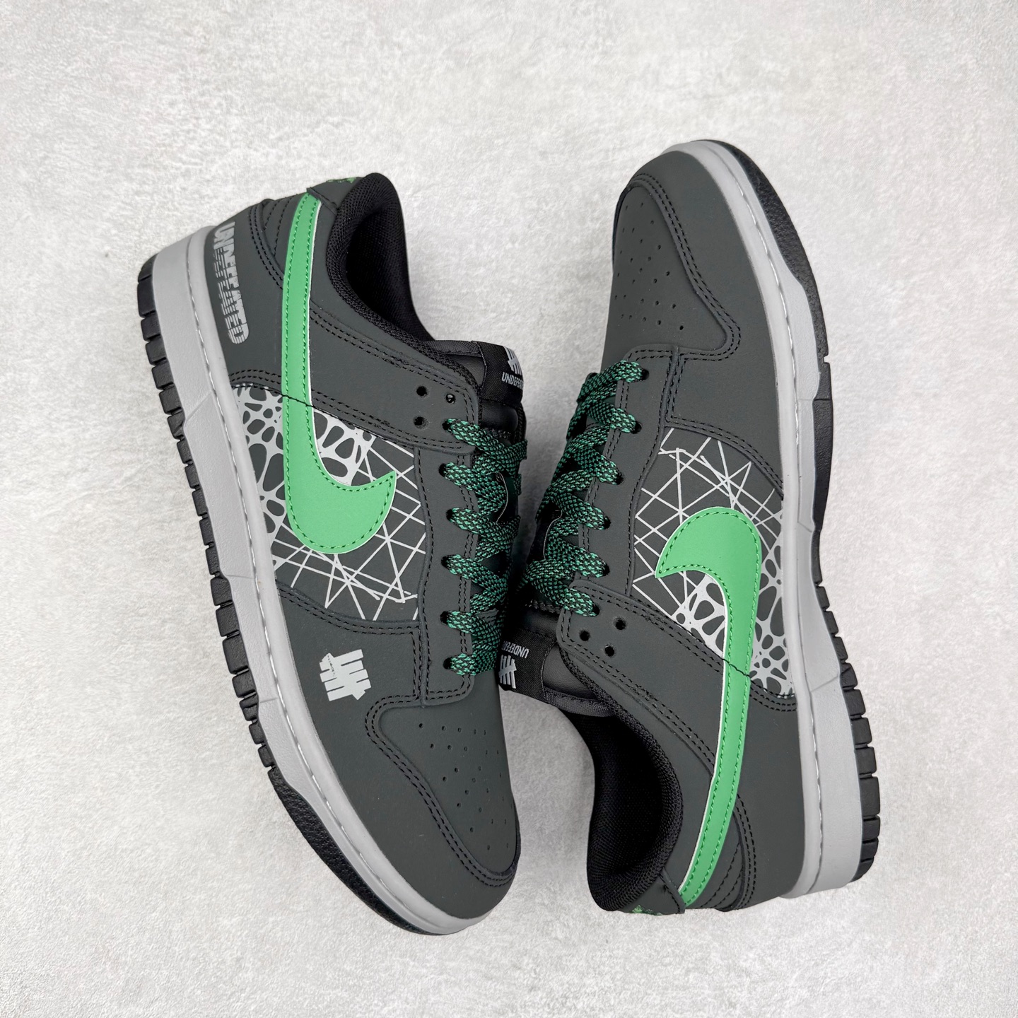 图片[3]-NK Dunk Low 定制配色 QW5836-019 大厂出品 极力推荐 原装头层材料 独家版型蒸餾加工帶來的是更好的视觉和脚感体验大厂纯原品质出货 清洁度 电绣工艺 皮料切割干净无任何毛边 细节完美 实拍调校N版已经零色差零失真 百分百还原实物色彩所见即所得 不存在货不对板色差等低级问题 选购参考实物拍摄 不混卖不参货 只用心做好货严格选品 承诺混一赔十 尺码：36 36.5 37.5 38 38.5 39 40 40.5 41 42 42.5 43 44 44.5 45-选品中心