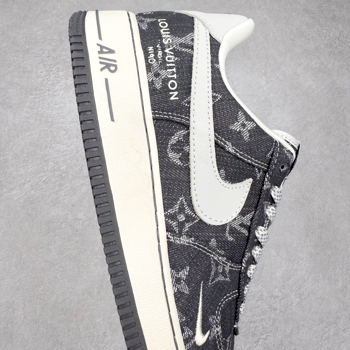 图片[6]-NK Air Force 1´07 Low 空军一号低帮百搭休闲运动板鞋 ZD1988-003 柔软、弹性十足的缓震性能和出色的中底设计 横跨复古与现代的外型结合 造就出风靡全球 三十多年的Force 1 直到今天还深受青睐 实拍调校N版已经零色差零失真 百分百还原实物色彩所见即所得 不存在货不对板色差等低级问题 选购参考实物拍摄 不混卖不参货 只用心做好货严格选品 承诺混一赔十 尺码：36 36.5 37.5 38 38.5 39 40 40.5 41 42 42.5 43 44 44.5 45-选品中心