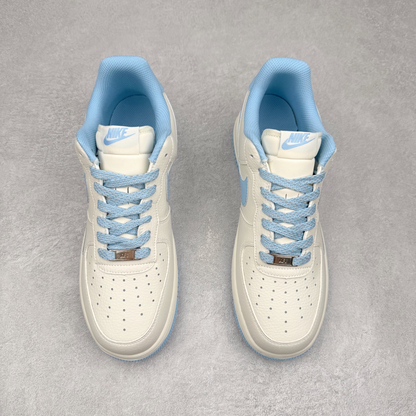 图片[2]-NK Air Force 1´07 Low 空军一号低帮百搭休闲运动板鞋 CS5288-030 柔软、弹性十足的缓震性能和出色的中底设计 横跨复古与现代的外型结合 造就出风靡全球 三十多年的Force 1 直到今天还深受青睐 实拍调校N版已经零色差零失真 百分百还原实物色彩所见即所得 不存在货不对板色差等低级问题 选购参考实物拍摄 不混卖不参货 只用心做好货严格选品 承诺混一赔十 尺码：36 36.5 37.5 38 38.5 39 40 40.5 41 42 42.5 43 44 44.5 45-选品中心