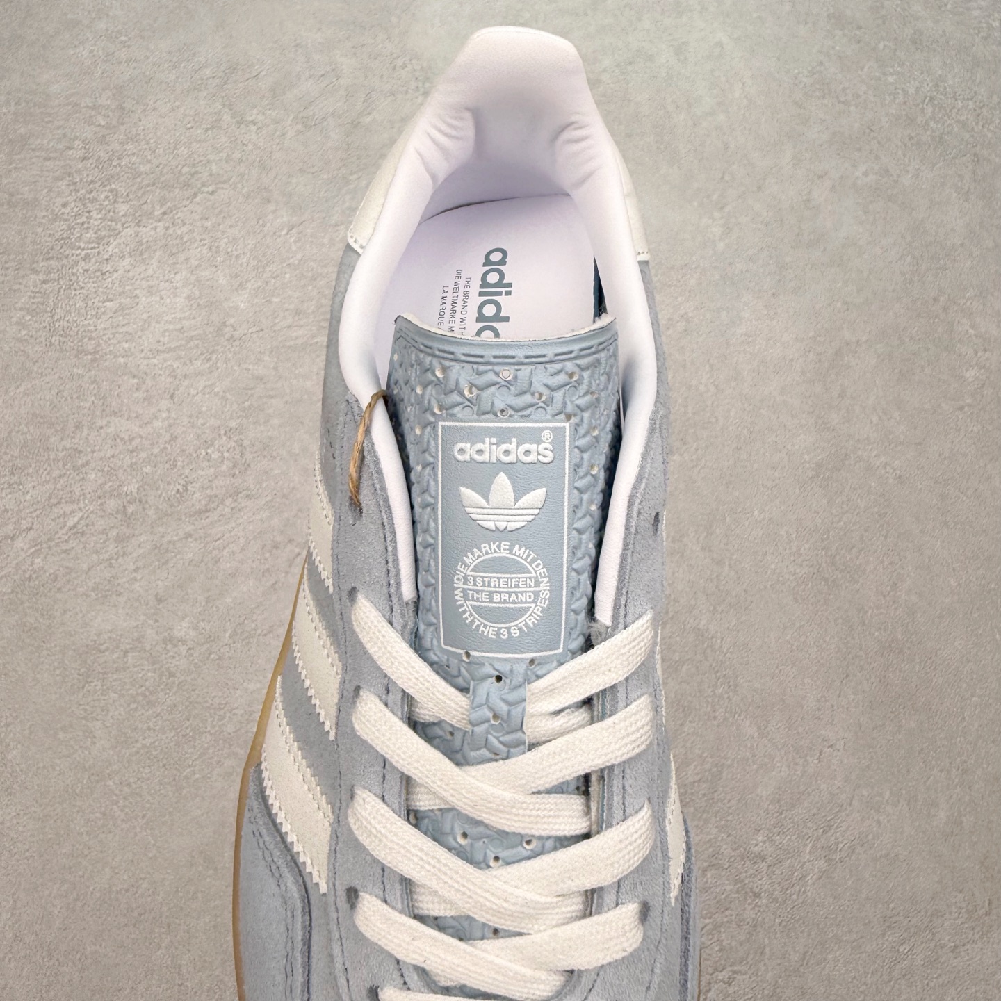 图片[5]-AD Gazelle Indoor Trainers 羚羊内训系列低帮复古百搭休闲运动德训风板鞋 JQ7009 90年代经典的复刻版！自60年代以足球训练鞋面世以来,Gazelle就以其经典设计席卷全球。1991年版本的复刻,再造经典Gazelle。采用皮革打造,搭配浊色细节,让这款经典更加简约。尺码：36 36⅔ 37⅓ 38 38⅔ 39⅓ 40 40⅔ 41⅓ 42 42⅔ 43⅓ 44⅓ 44⅔ 45-选品中心