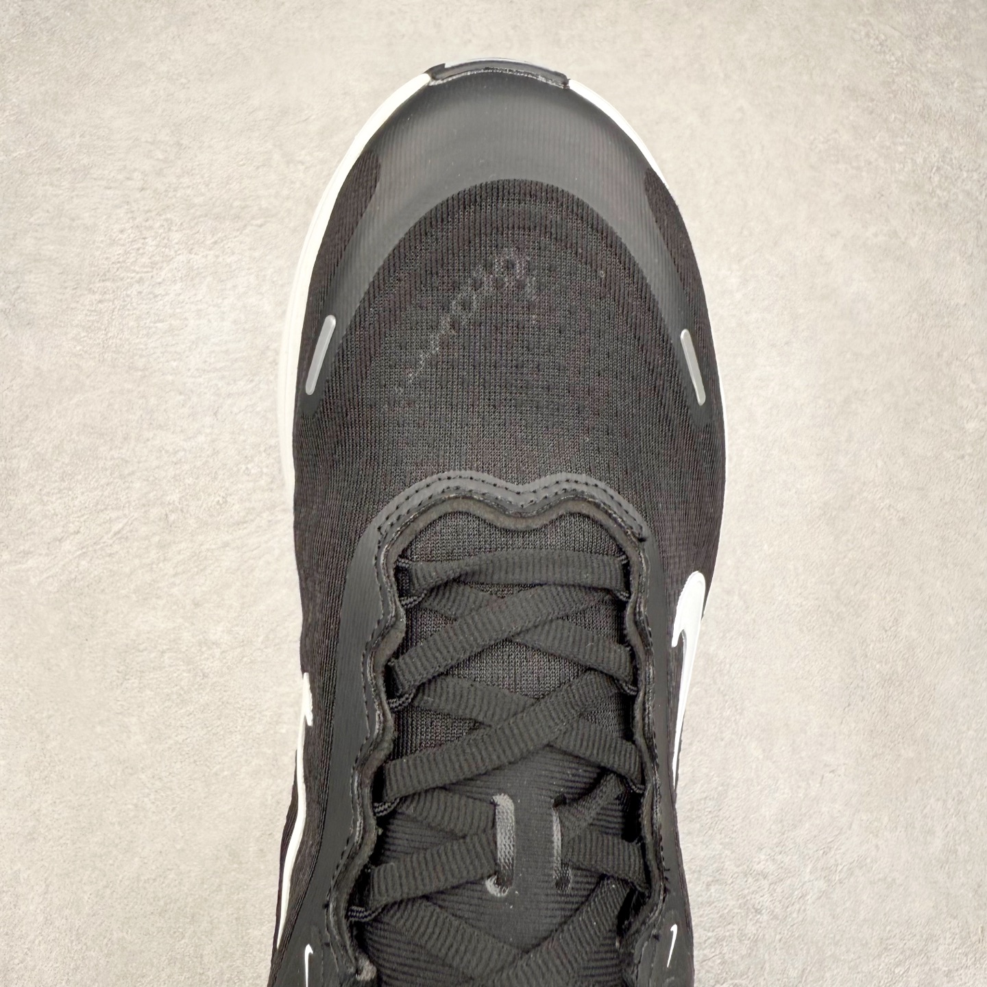 图片[4]-NK Vomero Plus 时尚舒适 网布防滑耐磨 低帮跑步鞋 HV8150-002 实拍调校N版已经零色差零失真 百分百还原实物色彩所见即所得 不存在货不对板色差等低级问题 选购参考实物拍摄 不混卖不参货 只用心做好货严格选品 承诺混一赔十 尺码：36 36.5 37.5 38 38.5 39 40 40.5 41 42 42.5 43 44 44.5 45-选品中心