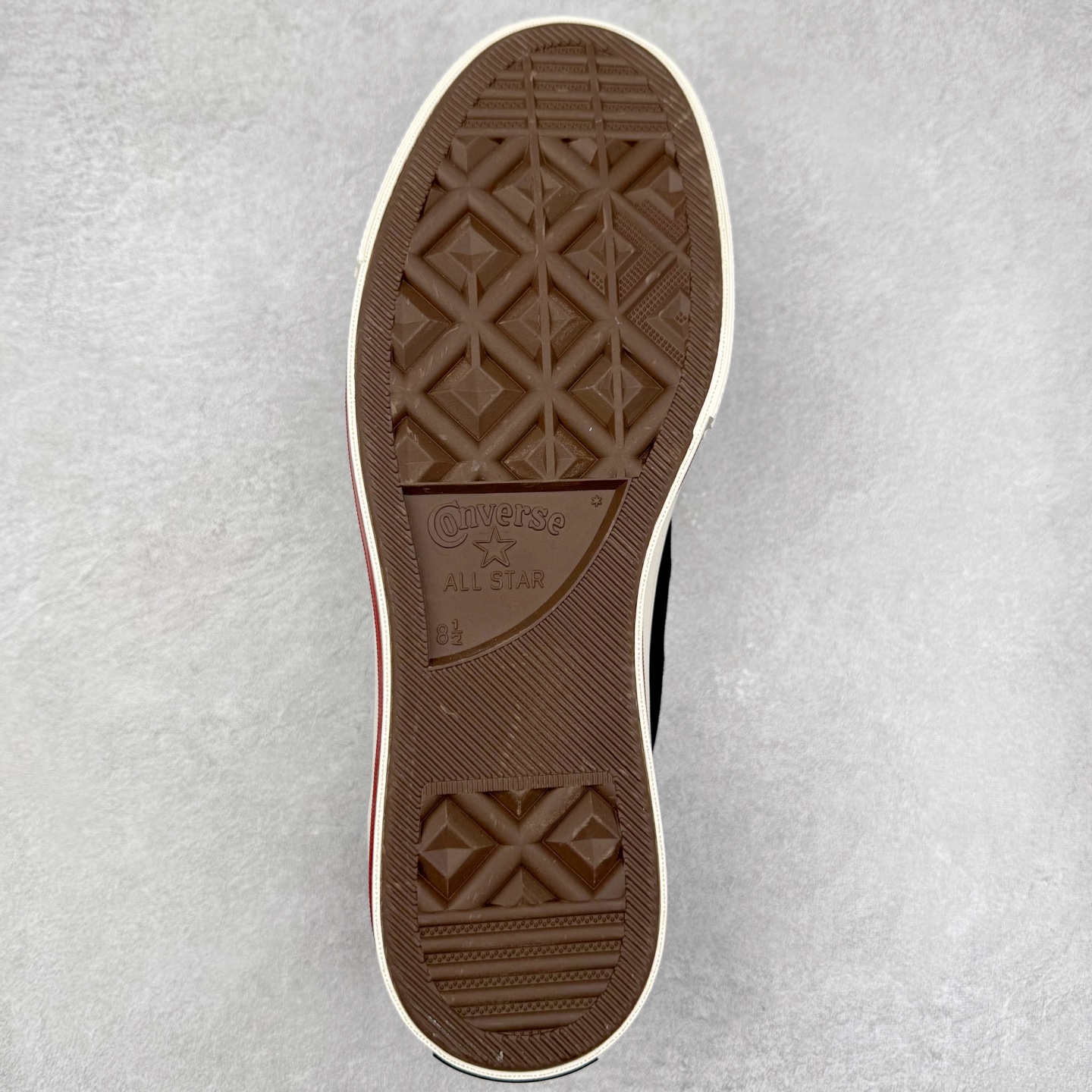 图片[9]-Converse Chuck 1970s 情人节 匡威2025七夕限定复古休闲帆布鞋 采用经典70s鞋型搭配复古黑红配色 双色鞋带混搭潮流 ❤️小爱心立体贴片配饰突出主题 货号：A16577C 尺码：35 36 36.5 37 37.5 38 39 39.5 40 41 41.5 42 42.5 43 44-选品中心