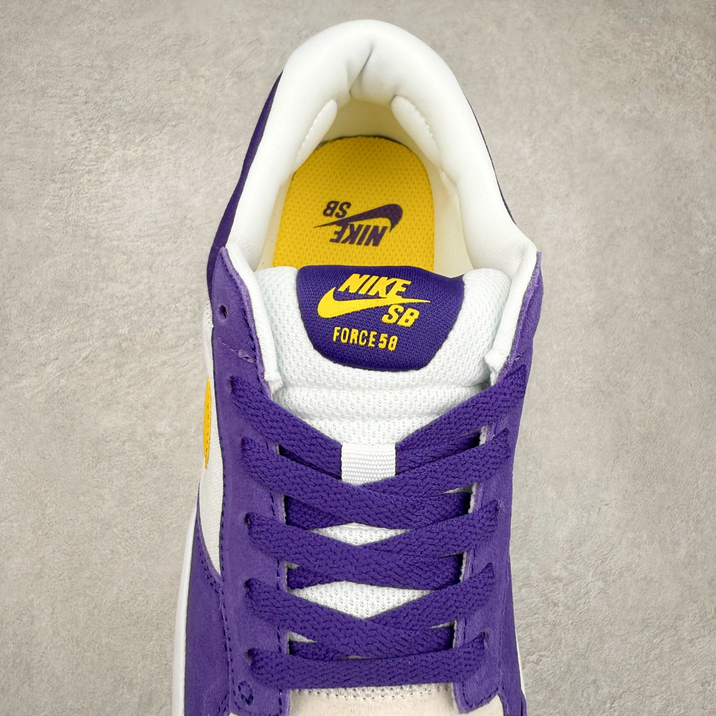 图片[5]-NK SB Force 58 空军58系列低帮休闲运动滑板板鞋 DV5477-500 鞋面由帆布和麂皮拼接 层次感丰富 搭配硫化外底 耐磨耐穿 鞋舌及中底后跟处饰有SB Logo 表明鞋款身份 采用包边设计 经久耐穿 硫化结构则有效提升灵活性 穿上这款全新推出的创意力作 助你耀动街头 尺码：36 36.5 37.5 38 38.5 39 40 40.5 41 42 42.5 43 44 45-选品中心