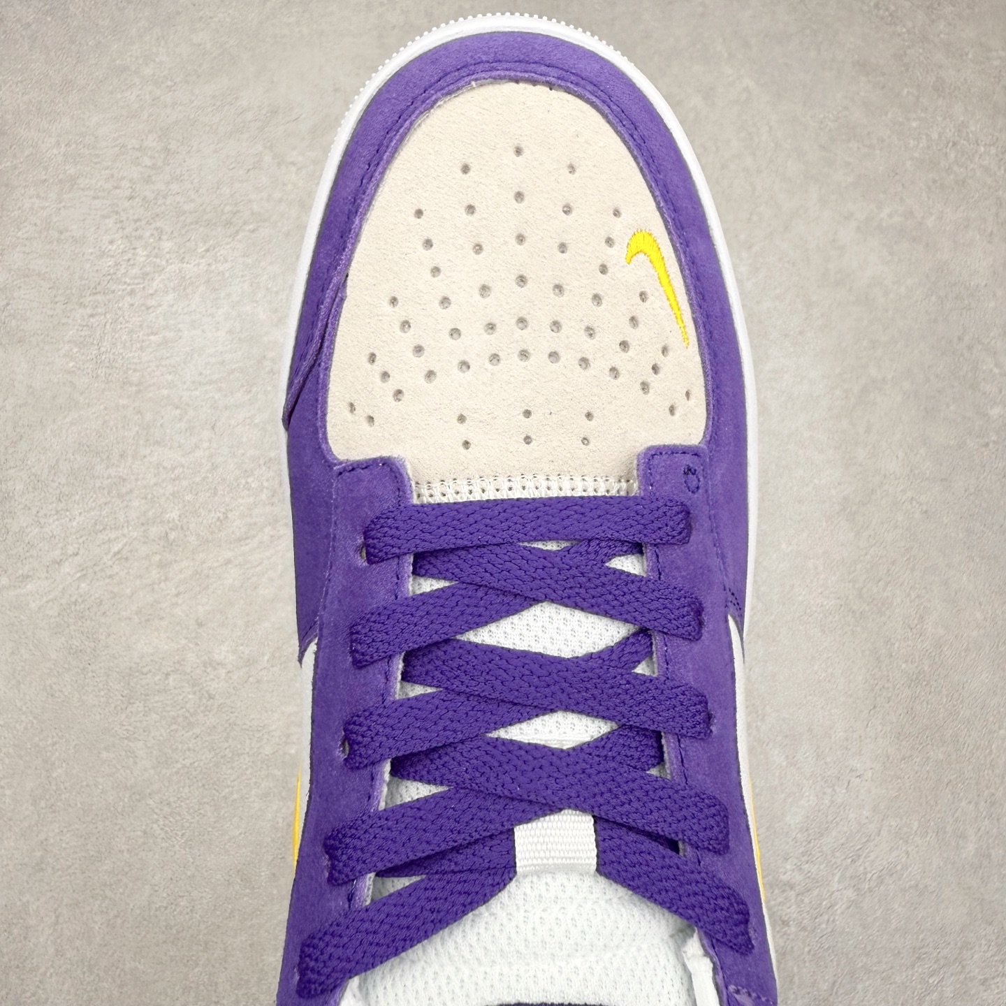 图片[4]-NK SB Force 58 空军58系列低帮休闲运动滑板板鞋 DV5477-500 鞋面由帆布和麂皮拼接 层次感丰富 搭配硫化外底 耐磨耐穿 鞋舌及中底后跟处饰有SB Logo 表明鞋款身份 采用包边设计 经久耐穿 硫化结构则有效提升灵活性 穿上这款全新推出的创意力作 助你耀动街头 尺码：36 36.5 37.5 38 38.5 39 40 40.5 41 42 42.5 43 44 45-选品中心