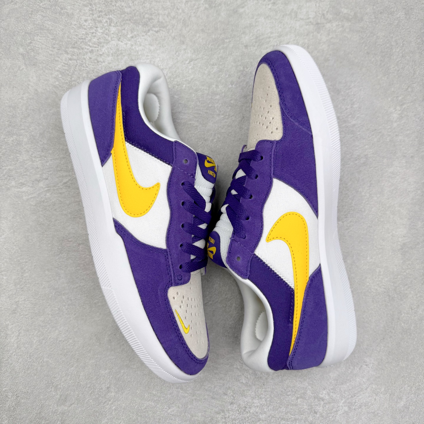 图片[3]-NK SB Force 58 空军58系列低帮休闲运动滑板板鞋 DV5477-500 鞋面由帆布和麂皮拼接 层次感丰富 搭配硫化外底 耐磨耐穿 鞋舌及中底后跟处饰有SB Logo 表明鞋款身份 采用包边设计 经久耐穿 硫化结构则有效提升灵活性 穿上这款全新推出的创意力作 助你耀动街头 尺码：36 36.5 37.5 38 38.5 39 40 40.5 41 42 42.5 43 44 45-选品中心