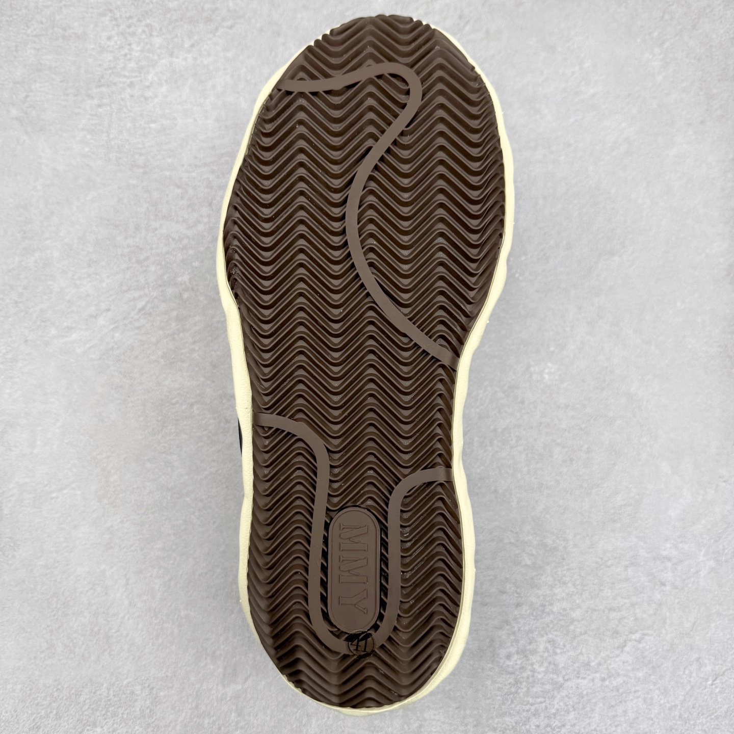 图片[9]-＃原厂 MMY/Maison MIHARA YASUHIRO Wayne Original Sole Leather Low Sneaker贝壳头版变形溶解雪糕底低帮百搭休闲运动板鞋 余文乐挚爱单品 复古溶解风 日本概念时装设计师･三原康裕品牌广东原产 原楦原纸版开发楦型 全新开发双模一次发泡点位气孔EVA中底 底部嵌入组合RB橡胶耐磨大底 采用全粒面头层皮革鞋面材质 正确织麦及包装盒 清晰后跟电绣LOGO 注意区别普通版本‼️尺码：35-45 偏大一码-选品中心