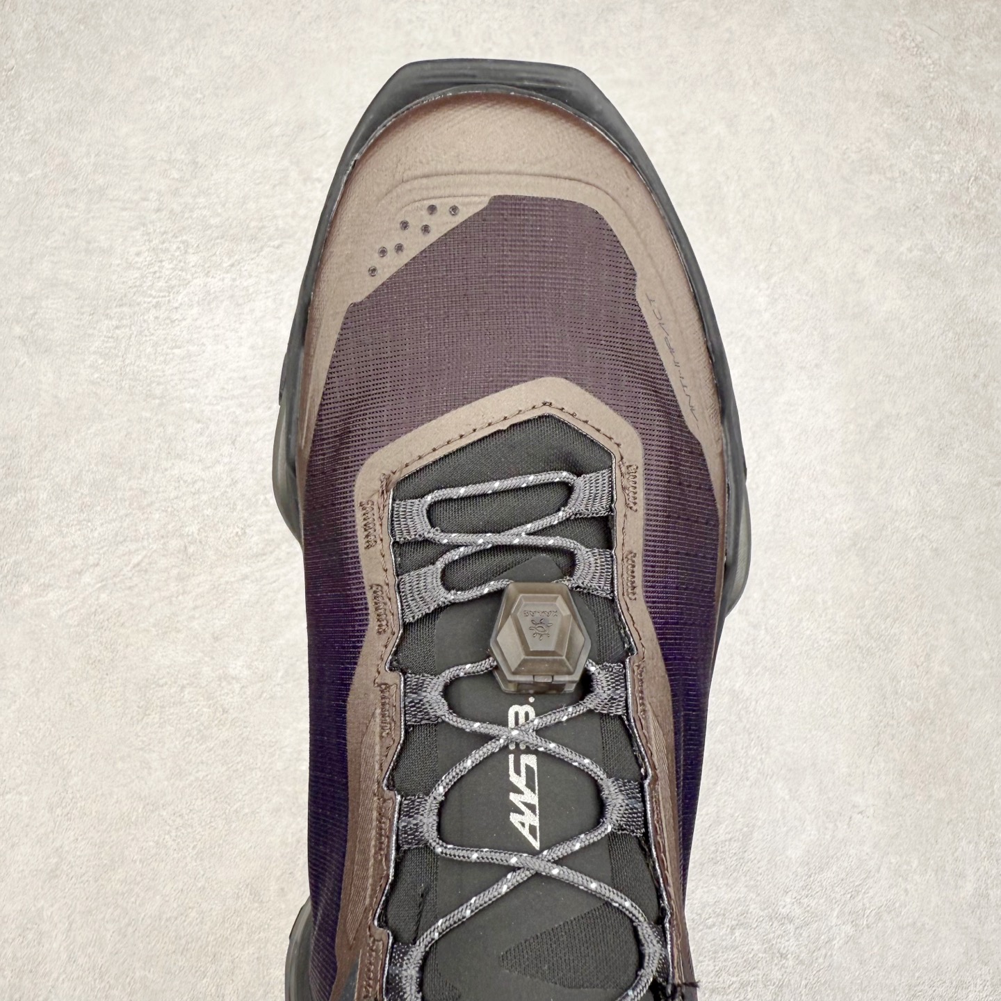 图片[4]-凯乐石 KAILAS FUGA DU 2 时尚百搭网布橡胶TPU减震防滑耐磨透气低帮越野跑步鞋 KAILAS凯乐石品牌是全球三大全系攀登品牌之一，于2003年创立于中国广州，致力于为有攀登梦想的户外运动员及爱好者，研发制造功能性专业装备，满足他们在极限环境下安全舒适的需求，凯乐石专注于科技面料的开发及专业功能设计，产品线覆盖登山、攀岩、徒步、越野跑山、露营、旅行等多项户外运动，通过运动员的测试反馈，不断进化迭代，产品荣获国内外大奖71座，发明专利21个，更突破性的自主研发攀登器械，打造出中国的攀登硬实力。实拍调校N版已经零色差零失真 百分百还原实物色彩所见即所得 不存在货不对板色差等低级问题 选购参考实物拍摄 不混卖不参货 只用心做好货严格选品 承诺混一赔十 尺码：36 36.5 37.5 38 38.5 39 40 40.5 41 42 42.5 43 44 44.5 45-选品中心