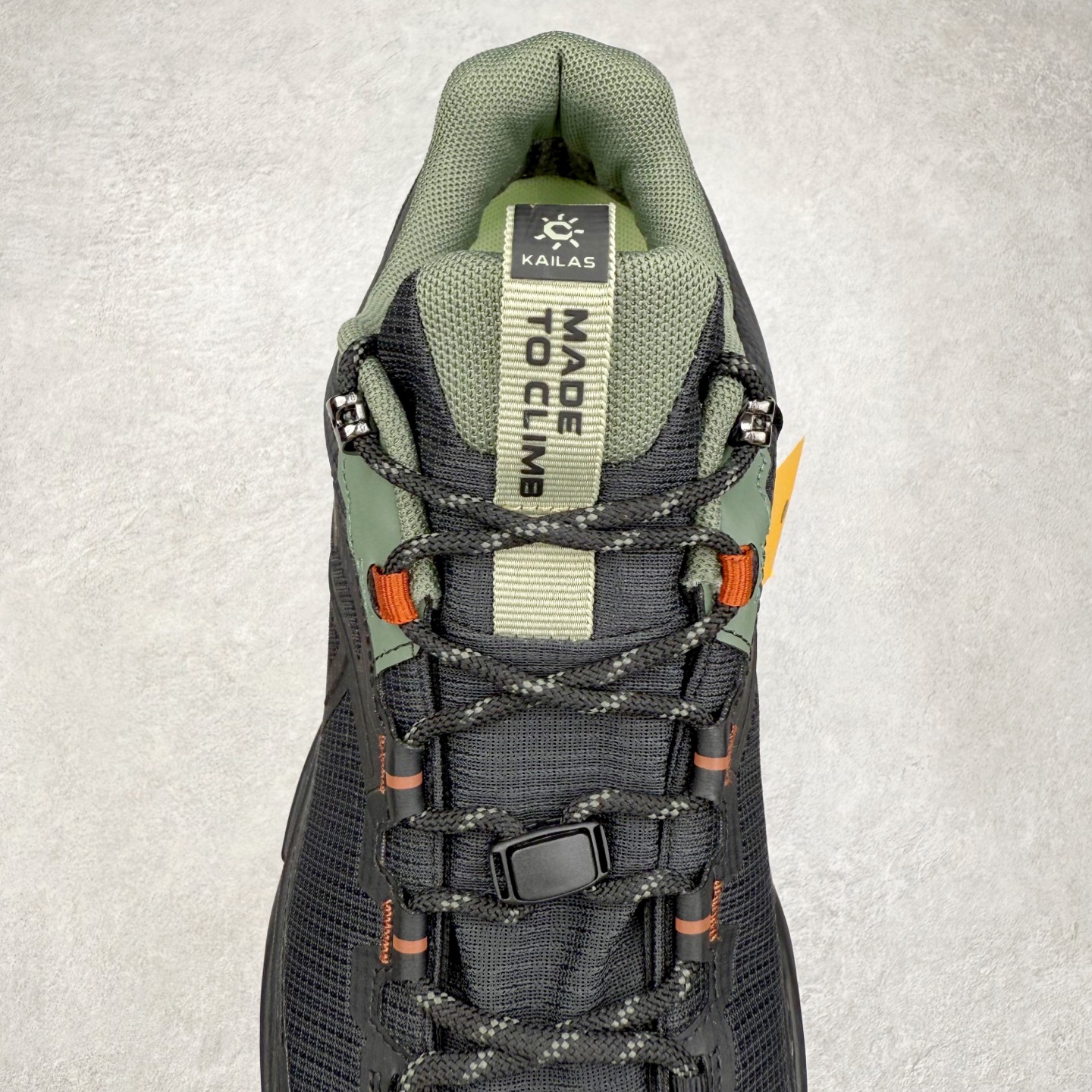 图片[5]-凯乐石 KAILAS 山行2代 GTX 25款舒适缓冲徒步 织物TPU减震防滑透气包裹性轻便低帮超强抓地力越野跑步鞋 KAILAS凯乐石品牌是全球三大全系攀登品牌之一，于2003年创立于中国广州，致力于为有攀登梦想的户外运动员及爱好者，研发制造功能性专业装备，满足他们在极限环境下安全舒适的需求，凯乐石专注于科技面料的开发及专业功能设计，产品线覆盖登山、攀岩、徒步、越野跑山、露营、旅行等多项户外运动，通过运动员的测试反馈，不断进化迭代，产品荣获国内外大奖71座，发明专利21个，更突破性的自主研发攀登器械，打造出中国的攀登硬实力。实拍调校N版已经零色差零失真 百分百还原实物色彩所见即所得 不存在货不对板色差等低级问题 选购参考实物拍摄 不混卖不参货 只用心做好货严格选品 承诺混一赔十 尺码：36 36.5 37.5 38 38.5 39 40 40.5 41 42 42.5 43 44 44.5 45-选品中心