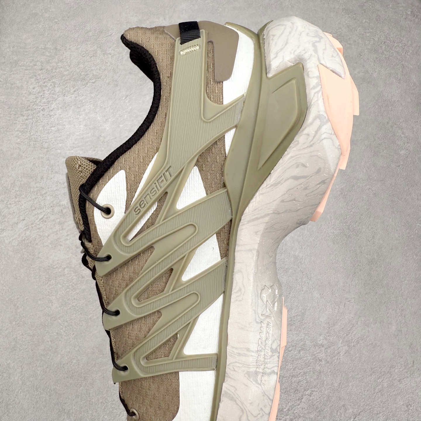 图片[7]-＃C版 SALOMON XT PU.RE ADVANCED 萨洛蒙舒适百搭耐磨透气支撑低帮跑步鞋 男女同款 SALOMON诞生于1947年的法国阿尔卑斯山区，全球知名的户外运动品牌。一直致力于推动滑雪、越野跑等山地运动的发展及产品的进步。其产品设计致力于追求创新和发掘产品的性能极限，帮助喜欢自由的人在山地间不断挑战自我。实拍调校N版已经零色差零失真 百分百还原实物色彩所见即所得 不存在货不对板色差等低级问题 选购参考实物拍摄 不混卖不参货 只用心做好货严格选品 承诺混一赔十 尺码：36 36.5 37.5 38 38.5 39 40 40.5 41 42 42.5 43 44 44.5 45-选品中心