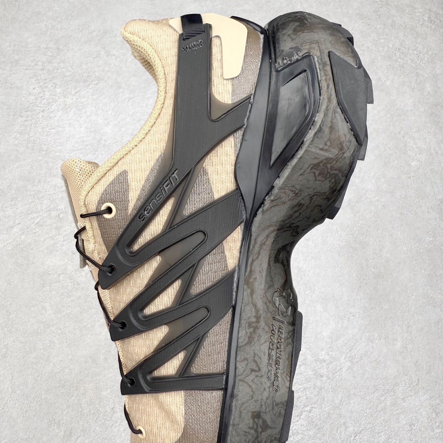 图片[7]-＃C版 SALOMON XT PU.RE ADVANCED 萨洛蒙舒适百搭耐磨透气支撑低帮跑步鞋 男女同款 SALOMON诞生于1947年的法国阿尔卑斯山区，全球知名的户外运动品牌。一直致力于推动滑雪、越野跑等山地运动的发展及产品的进步。其产品设计致力于追求创新和发掘产品的性能极限，帮助喜欢自由的人在山地间不断挑战自我。实拍调校N版已经零色差零失真 百分百还原实物色彩所见即所得 不存在货不对板色差等低级问题 选购参考实物拍摄 不混卖不参货 只用心做好货严格选品 承诺混一赔十 尺码：36 36.5 37.5 38 38.5 39 40 40.5 41 42 42.5 43 44 44.5 45-选品中心