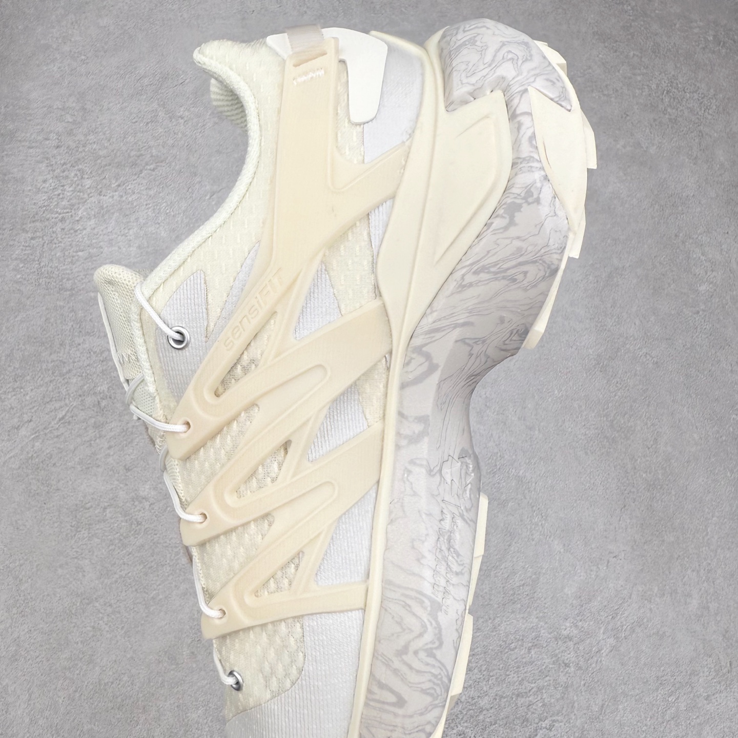 图片[7]-＃C版 SALOMON XT PU.RE ADVANCED 萨洛蒙舒适百搭耐磨透气支撑低帮跑步鞋 男女同款 SALOMON诞生于1947年的法国阿尔卑斯山区，全球知名的户外运动品牌。一直致力于推动滑雪、越野跑等山地运动的发展及产品的进步。其产品设计致力于追求创新和发掘产品的性能极限，帮助喜欢自由的人在山地间不断挑战自我。实拍调校N版已经零色差零失真 百分百还原实物色彩所见即所得 不存在货不对板色差等低级问题 选购参考实物拍摄 不混卖不参货 只用心做好货严格选品 承诺混一赔十 尺码：36 36.5 37.5 38 38.5 39 40 40.5 41 42 42.5 43 44 44.5 45-选品中心