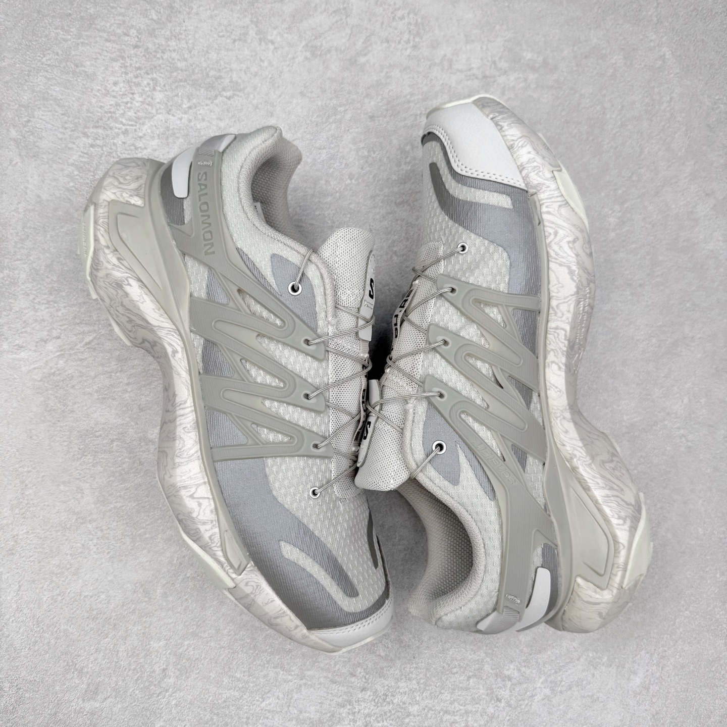 图片[3]-＃C版 SALOMON XT PU.RE ADVANCED 萨洛蒙舒适百搭耐磨透气支撑低帮跑步鞋 男女同款 SALOMON诞生于1947年的法国阿尔卑斯山区，全球知名的户外运动品牌。一直致力于推动滑雪、越野跑等山地运动的发展及产品的进步。其产品设计致力于追求创新和发掘产品的性能极限，帮助喜欢自由的人在山地间不断挑战自我。实拍调校N版已经零色差零失真 百分百还原实物色彩所见即所得 不存在货不对板色差等低级问题 选购参考实物拍摄 不混卖不参货 只用心做好货严格选品 承诺混一赔十 尺码：36 36.5 37.5 38 38.5 39 40 40.5 41 42 42.5 43 44 44.5 45-选品中心