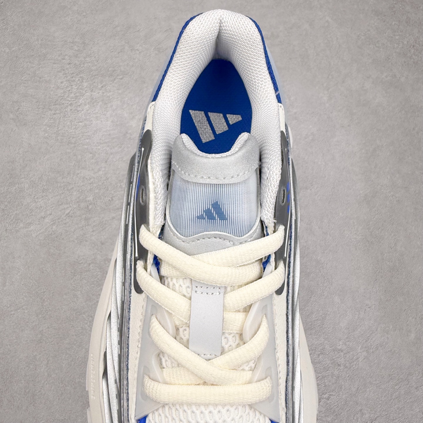 图片[5]-AD XLG MTW系列 舒适百搭防滑耐磨低帮跑步鞋老爹鞋 JS1502 鞋面采用贯穿式银条 完整的线条流畅度带来充分的视觉享受 鞋舌若隐若现的LOGO充满神秘感 夸张的鞋后跟幅度设计 线条感延伸至后跟标志三条杆彰显adidas调性 中底采用LIGHT STRIKE科技 在满足穿搭属性的同时提供舒适的脚感 完整的流线型设计语言 从鞋面贯穿到鞋底以及鞋花纹路 颜值与实力兼具 秀场与日常皆融 未来已来 让我们继续期待 实拍调校N版已经零色差零失真 百分百还原实物色彩所见即所得 不存在货不对板色差等低级问题 选购参考实物拍摄 不混卖不参货 只用心做好货严格选品 承诺混一赔十 尺码：36 36.5 37.5 38 38.5 39 40 40.5 41 42 42.5 43 44 44.5 45-选品中心