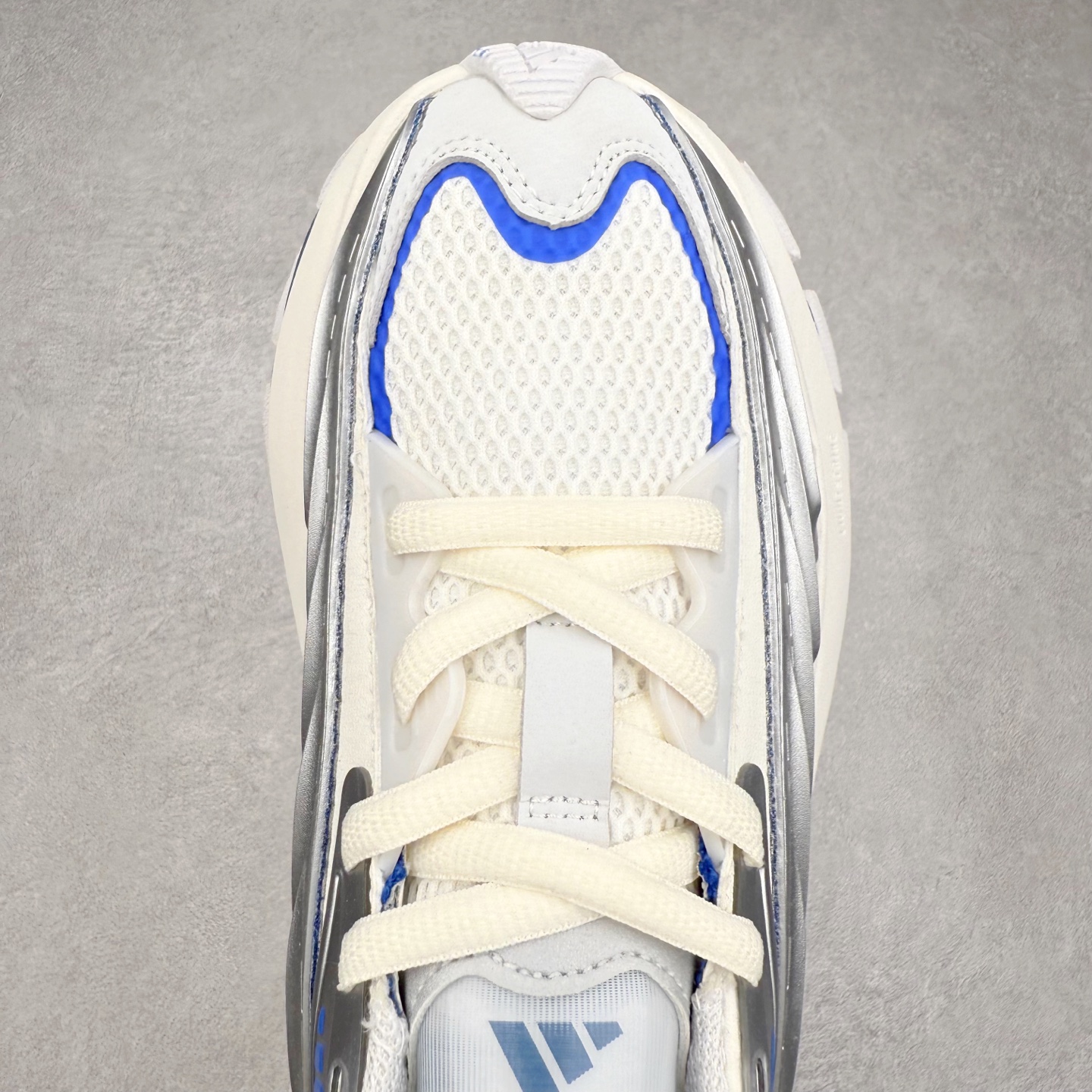 图片[4]-AD XLG MTW系列 舒适百搭防滑耐磨低帮跑步鞋老爹鞋 JS1502 鞋面采用贯穿式银条 完整的线条流畅度带来充分的视觉享受 鞋舌若隐若现的LOGO充满神秘感 夸张的鞋后跟幅度设计 线条感延伸至后跟标志三条杆彰显adidas调性 中底采用LIGHT STRIKE科技 在满足穿搭属性的同时提供舒适的脚感 完整的流线型设计语言 从鞋面贯穿到鞋底以及鞋花纹路 颜值与实力兼具 秀场与日常皆融 未来已来 让我们继续期待 实拍调校N版已经零色差零失真 百分百还原实物色彩所见即所得 不存在货不对板色差等低级问题 选购参考实物拍摄 不混卖不参货 只用心做好货严格选品 承诺混一赔十 尺码：36 36.5 37.5 38 38.5 39 40 40.5 41 42 42.5 43 44 44.5 45-选品中心