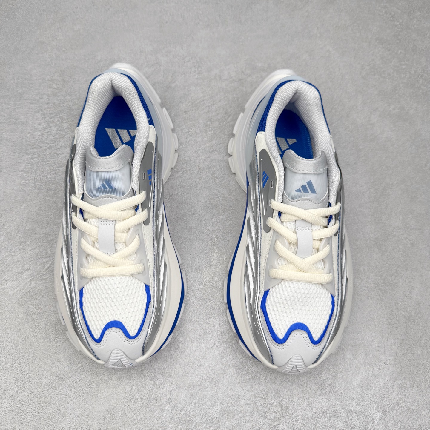 图片[2]-AD XLG MTW系列 舒适百搭防滑耐磨低帮跑步鞋老爹鞋 JS1502 鞋面采用贯穿式银条 完整的线条流畅度带来充分的视觉享受 鞋舌若隐若现的LOGO充满神秘感 夸张的鞋后跟幅度设计 线条感延伸至后跟标志三条杆彰显adidas调性 中底采用LIGHT STRIKE科技 在满足穿搭属性的同时提供舒适的脚感 完整的流线型设计语言 从鞋面贯穿到鞋底以及鞋花纹路 颜值与实力兼具 秀场与日常皆融 未来已来 让我们继续期待 实拍调校N版已经零色差零失真 百分百还原实物色彩所见即所得 不存在货不对板色差等低级问题 选购参考实物拍摄 不混卖不参货 只用心做好货严格选品 承诺混一赔十 尺码：36 36.5 37.5 38 38.5 39 40 40.5 41 42 42.5 43 44 44.5 45-选品中心