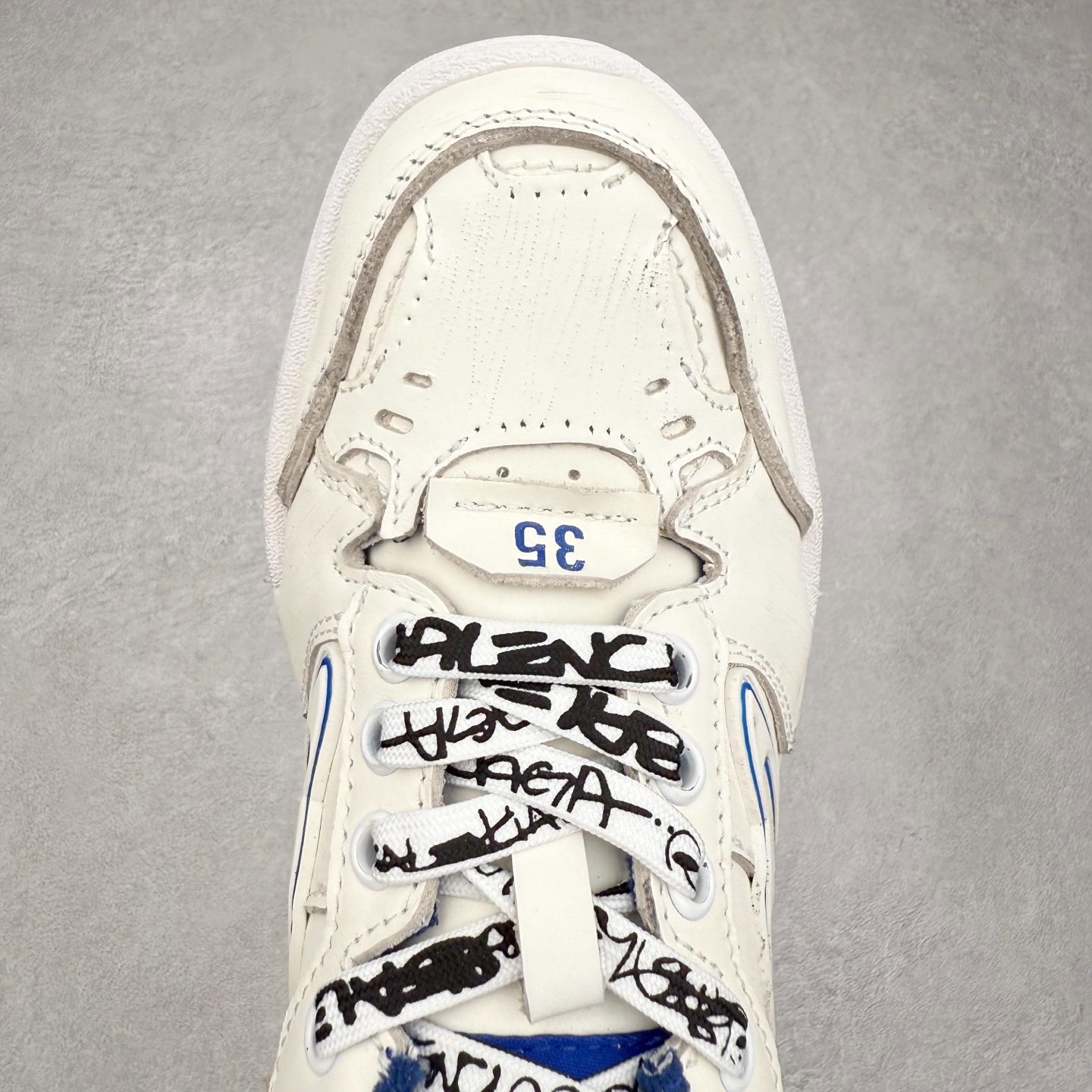 图片[4]-Balenciaga 巴黎世家 Hamptons 手工做旧款 牛皮革 复古圆头系带低帮休闲鞋 官方原配套鞋盒 防尘纸配套齐全 尺码：35 36 37 38 39 40 41 42 43 44 45-选品中心