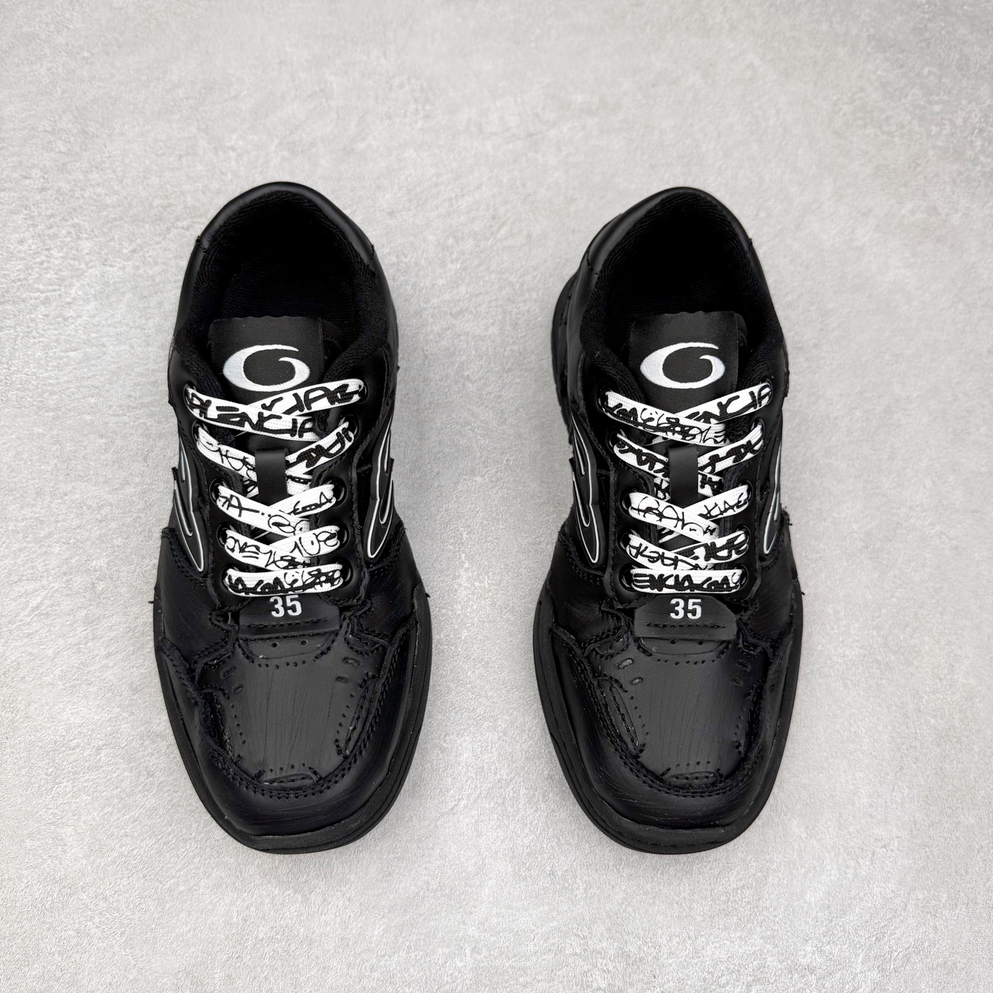 图片[2]-Balenciaga 巴黎世家 Hamptons 手工做旧款 牛皮革 复古圆头系带低帮休闲鞋 官方原配套鞋盒 防尘纸配套齐全 尺码：35 36 37 38 39 40 41 42 43 44 45-选品中心