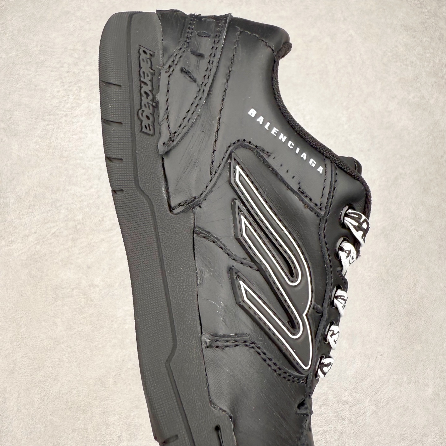 图片[6]-Balenciaga 巴黎世家 Hamptons 手工做旧款 牛皮革 复古圆头系带低帮休闲鞋 官方原配套鞋盒 防尘纸配套齐全 尺码：35 36 37 38 39 40 41 42 43 44 45-选品中心