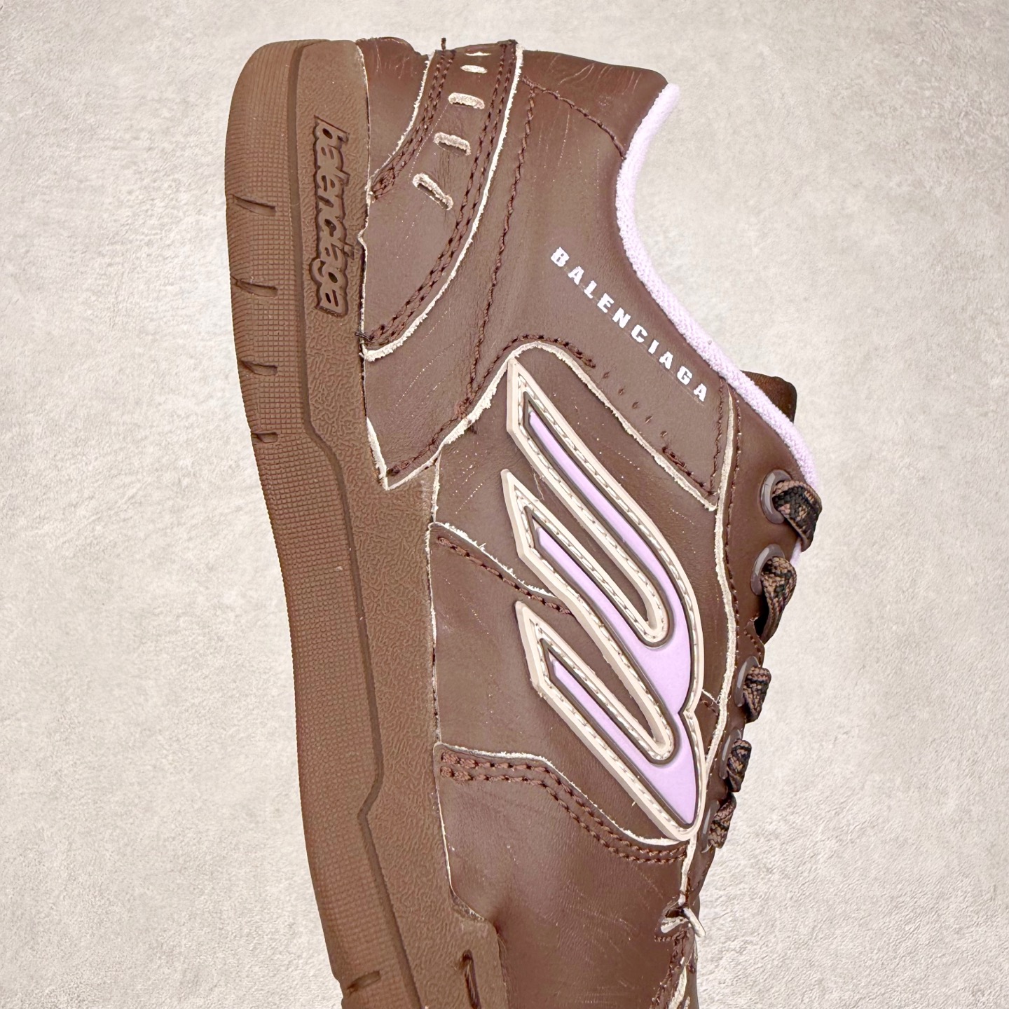 图片[6]-Balenciaga 巴黎世家 Hamptons 手工做旧款 牛皮革 复古圆头系带低帮休闲鞋 官方原配套鞋盒 防尘纸配套齐全 尺码：35 36 37 38 39 40 41 42 43 44 45-选品中心