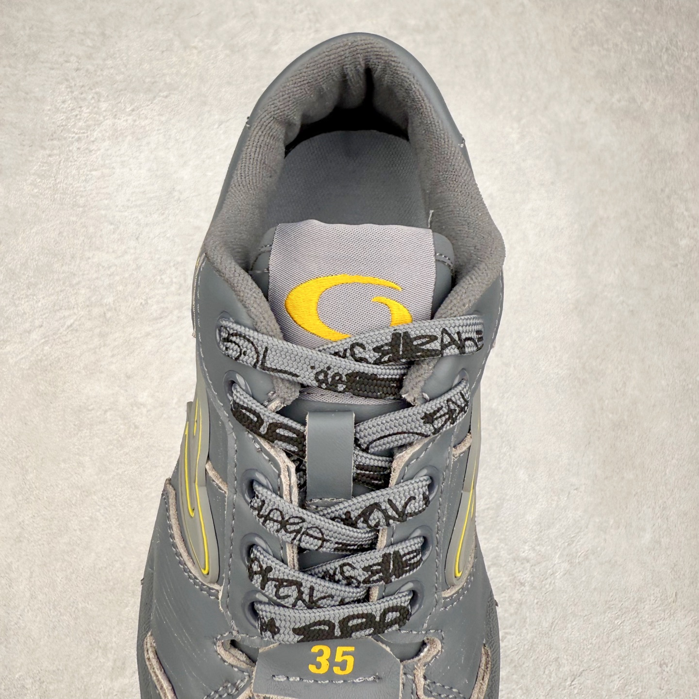 图片[5]-Balenciaga 巴黎世家 Hamptons 手工做旧款 牛皮革 复古圆头系带低帮休闲鞋 官方原配套鞋盒 防尘纸配套齐全 尺码：35 36 37 38 39 40 41 42 43 44 45-选品中心