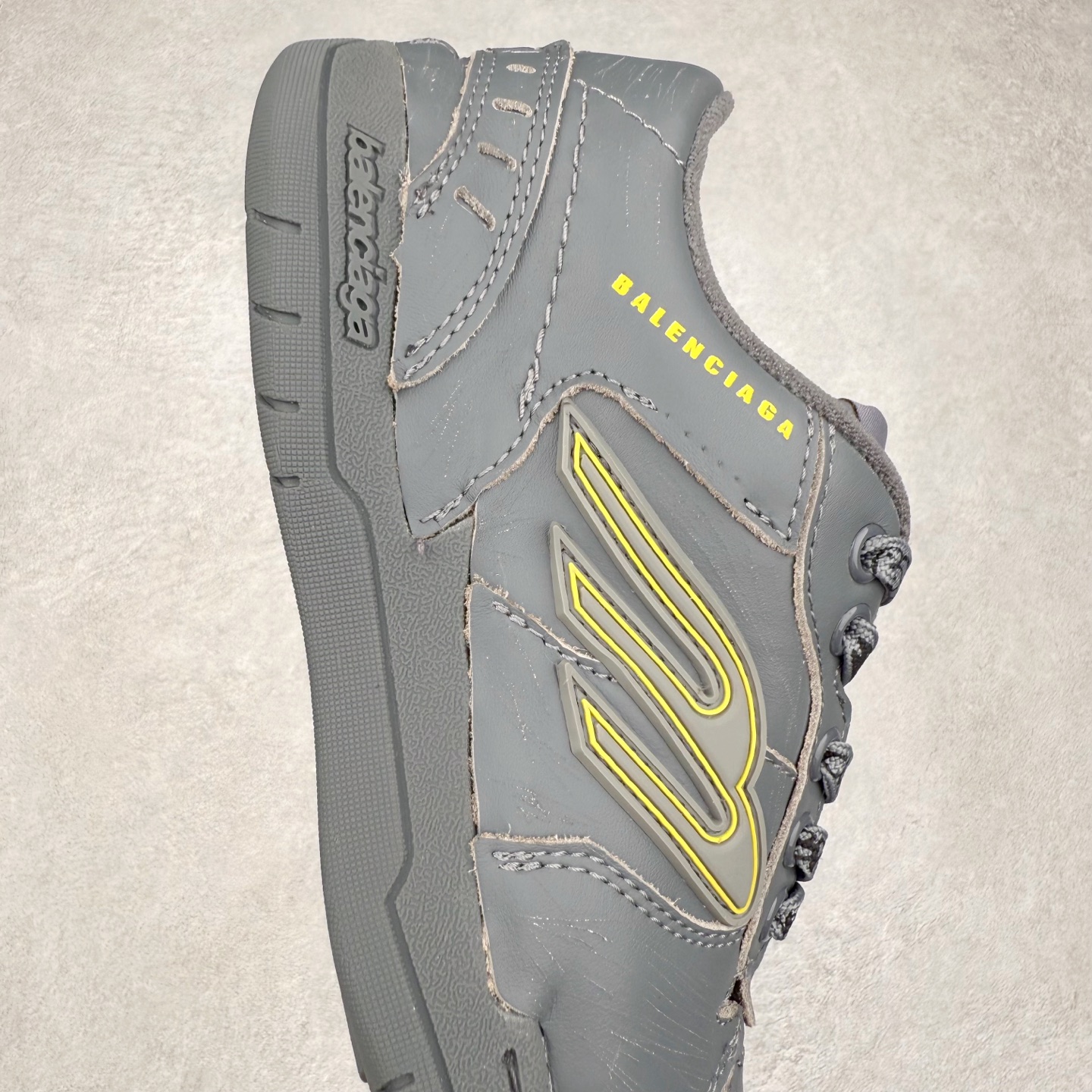 图片[6]-Balenciaga 巴黎世家 Hamptons 手工做旧款 牛皮革 复古圆头系带低帮休闲鞋 官方原配套鞋盒 防尘纸配套齐全 尺码：35 36 37 38 39 40 41 42 43 44 45-选品中心