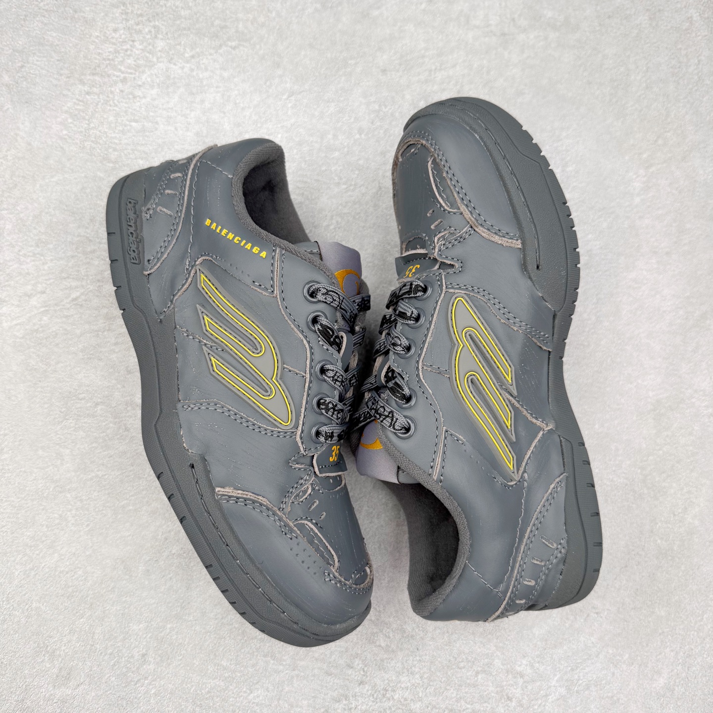 图片[3]-Balenciaga 巴黎世家 Hamptons 手工做旧款 牛皮革 复古圆头系带低帮休闲鞋 官方原配套鞋盒 防尘纸配套齐全 尺码：35 36 37 38 39 40 41 42 43 44 45-选品中心