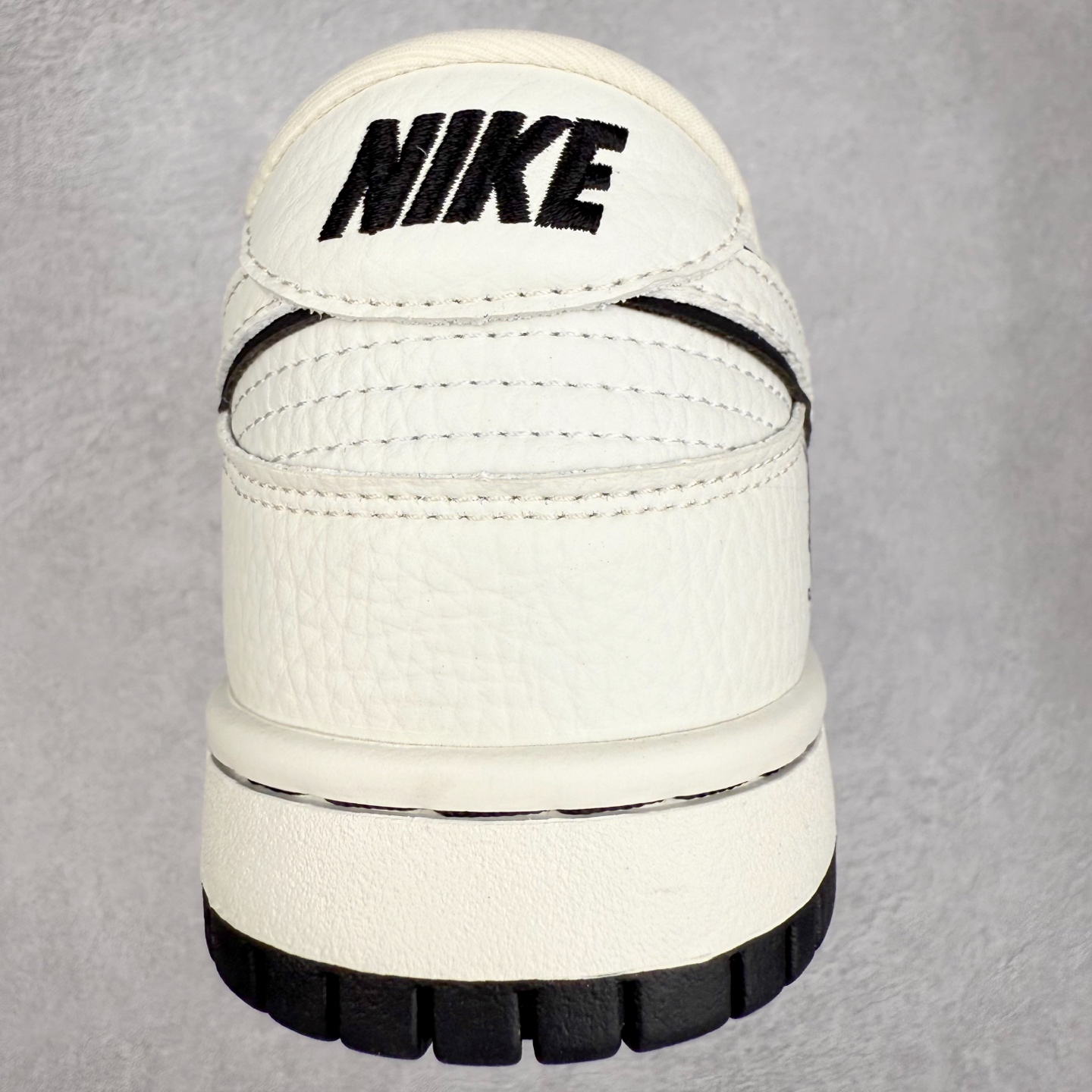 图片[8]-NK Dunk Low 定制配色 SC0601-455 大厂出品 极力推荐 原装头层材料 独家版型蒸餾加工帶來的是更好的视觉和脚感体验大厂纯原品质出货 清洁度 电绣工艺 皮料切割干净无任何毛边 细节完美 实拍调校N版已经零色差零失真 百分百还原实物色彩所见即所得 不存在货不对板色差等低级问题 选购参考实物拍摄 不混卖不参货 只用心做好货严格选品 承诺混一赔十 尺码：36 36.5 37.5 38 38.5 39 40 40.5 41 42 42.5 43 44 44.5 45-选品中心