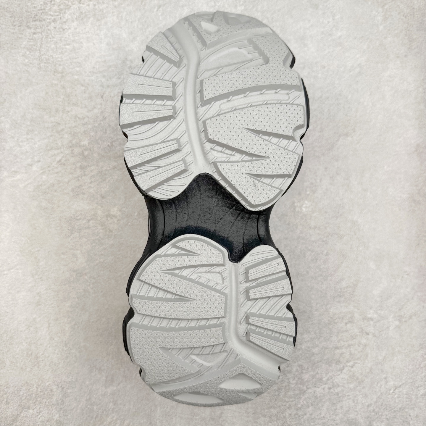 图片[9]-MLB WINNER CHUNKY 纽约洋基队合成革潮流时尚舒适休闲运动风厚底增高 防滑耐磨 低帮 老爹鞋 男女同款 黑色 实拍调校N版已经零色差零失真 百分百还原实物色彩所见即所得 不存在货不对板色差等低级问题 选购参考实物拍摄 不混卖不参货 只用心做好货严格选品 承诺混一赔十 尺码：36 36.5 37.5 38 38.5 39 40 40.5 41 42 42.5 43 44 44.5 45-选品中心