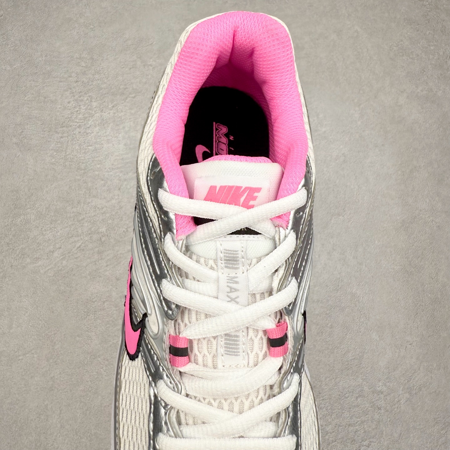 图片[5]-NK Air Max Moto 2K 舒适百搭耐磨 低帮跑步鞋 HQ2056-01 实拍调校N版已经零色差零失真 百分百还原实物色彩所见即所得 不存在货不对板色差等低级问题 选购参考实物拍摄 不混卖不参货 只用心做好货严格选品 承诺混一赔十 尺码：36 36.5 37.5 38 38.5 39 40 40.5 41 42 42.5 43 44 44.5 45-选品中心