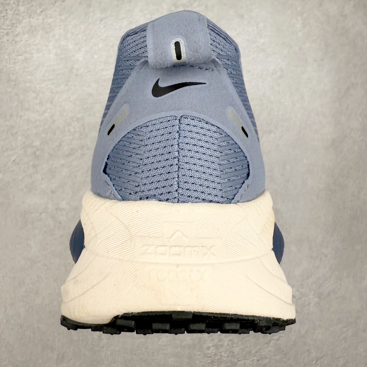 图片[8]-NK Vomero Plus 时尚舒适 网布防滑耐磨 低帮跑步鞋 HM6803-402 实拍调校N版已经零色差零失真 百分百还原实物色彩所见即所得 不存在货不对板色差等低级问题 选购参考实物拍摄 不混卖不参货 只用心做好货严格选品 承诺混一赔十 尺码：36 36.5 37.5 38 38.5 39 40 40.5 41 42 42.5 43 44 44.5 45-选品中心