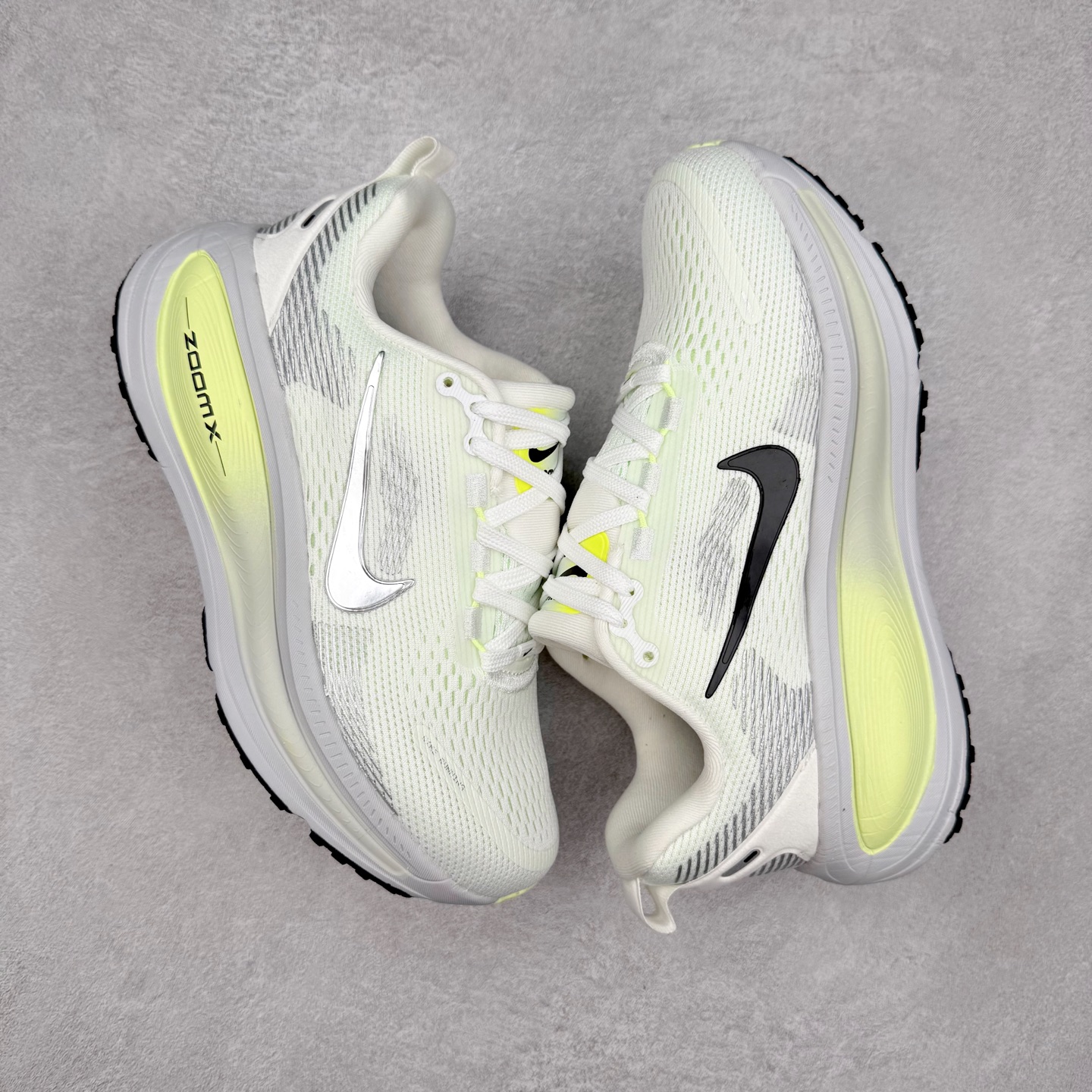 图片[3]-NK Vomero Plus 时尚舒适 网布防滑耐磨 低帮跑步鞋 HM6804-107 实拍调校N版已经零色差零失真 百分百还原实物色彩所见即所得 不存在货不对板色差等低级问题 选购参考实物拍摄 不混卖不参货 只用心做好货严格选品 承诺混一赔十 尺码：36 36.5 37.5 38 38.5 39 40 40.5 41 42 42.5 43 44 44.5 45-选品中心