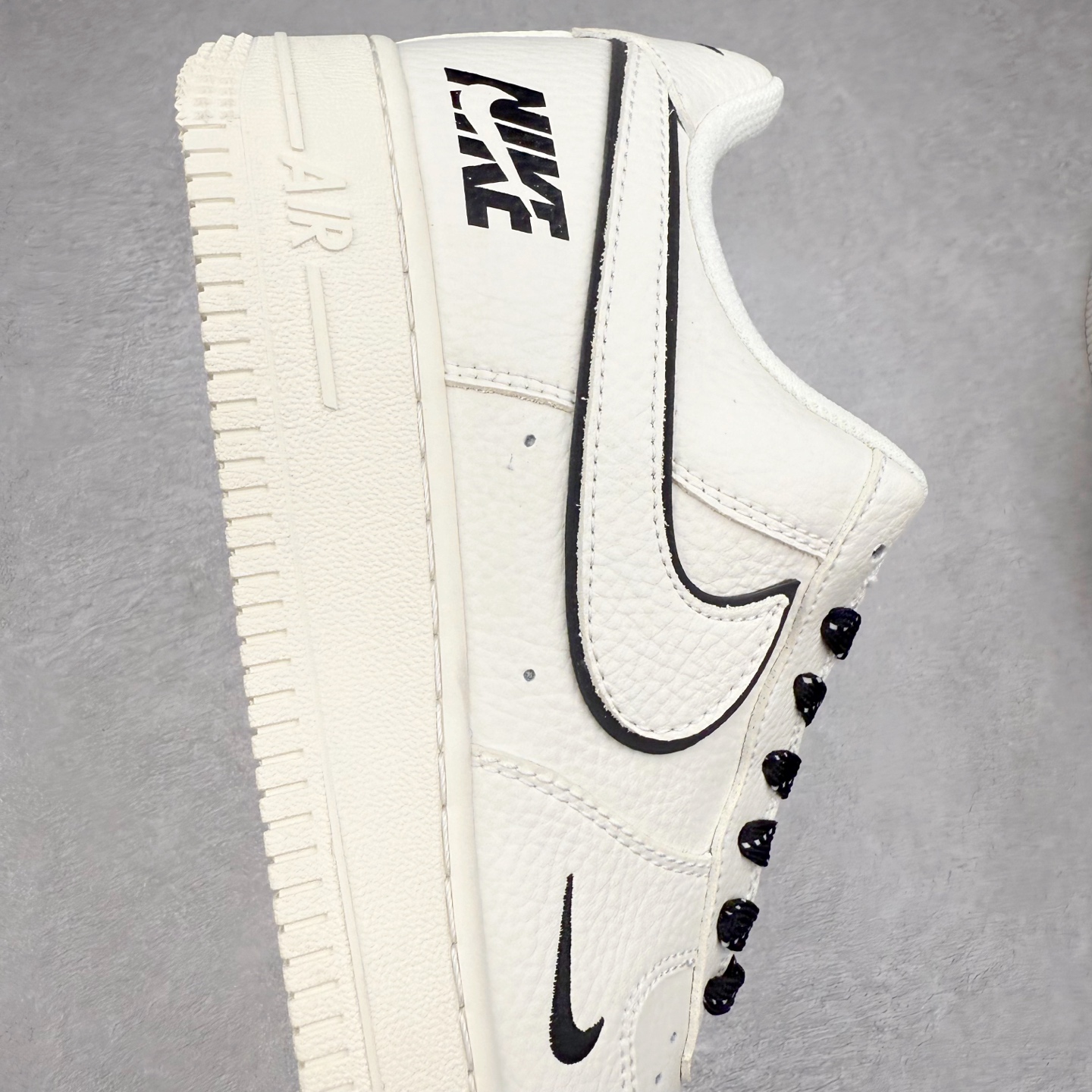 图片[6]-NK Air Force 1´07 Low 空军一号低帮百搭休闲运动板鞋 CS5288-031 柔软、弹性十足的缓震性能和出色的中底设计 横跨复古与现代的外型结合 造就出风靡全球 三十多年的Force 1 直到今天还深受青睐 实拍调校N版已经零色差零失真 百分百还原实物色彩所见即所得 不存在货不对板色差等低级问题 选购参考实物拍摄 不混卖不参货 只用心做好货严格选品 承诺混一赔十 尺码：36 36.5 37.5 38 38.5 39 40 40.5 41 42 42.5 43 44 44.5 45-选品中心