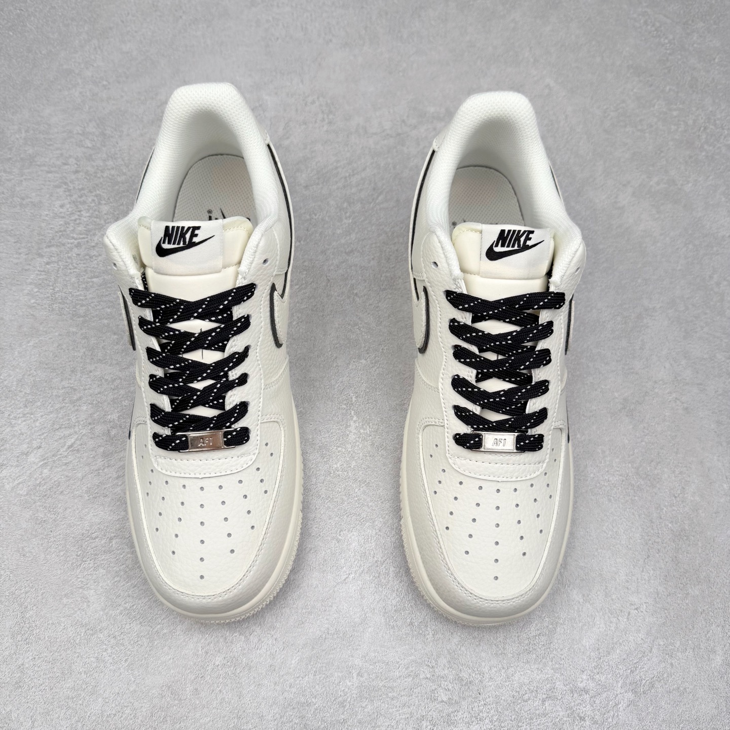 图片[2]-NK Air Force 1´07 Low 空军一号低帮百搭休闲运动板鞋 CS5288-031 柔软、弹性十足的缓震性能和出色的中底设计 横跨复古与现代的外型结合 造就出风靡全球 三十多年的Force 1 直到今天还深受青睐 实拍调校N版已经零色差零失真 百分百还原实物色彩所见即所得 不存在货不对板色差等低级问题 选购参考实物拍摄 不混卖不参货 只用心做好货严格选品 承诺混一赔十 尺码：36 36.5 37.5 38 38.5 39 40 40.5 41 42 42.5 43 44 44.5 45-选品中心