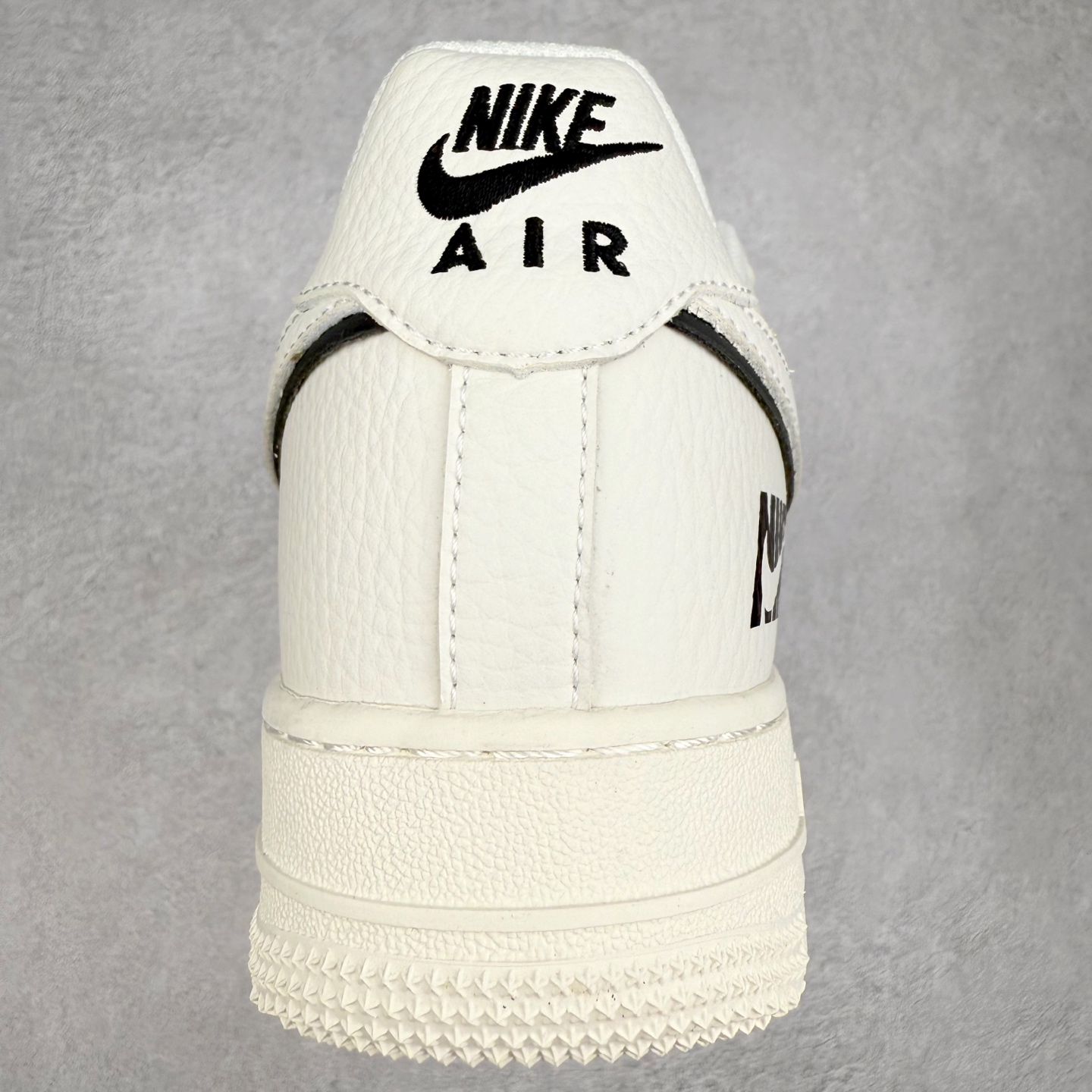 图片[8]-NK Air Force 1´07 Low 空军一号低帮百搭休闲运动板鞋 CS5288-031 柔软、弹性十足的缓震性能和出色的中底设计 横跨复古与现代的外型结合 造就出风靡全球 三十多年的Force 1 直到今天还深受青睐 实拍调校N版已经零色差零失真 百分百还原实物色彩所见即所得 不存在货不对板色差等低级问题 选购参考实物拍摄 不混卖不参货 只用心做好货严格选品 承诺混一赔十 尺码：36 36.5 37.5 38 38.5 39 40 40.5 41 42 42.5 43 44 44.5 45-选品中心