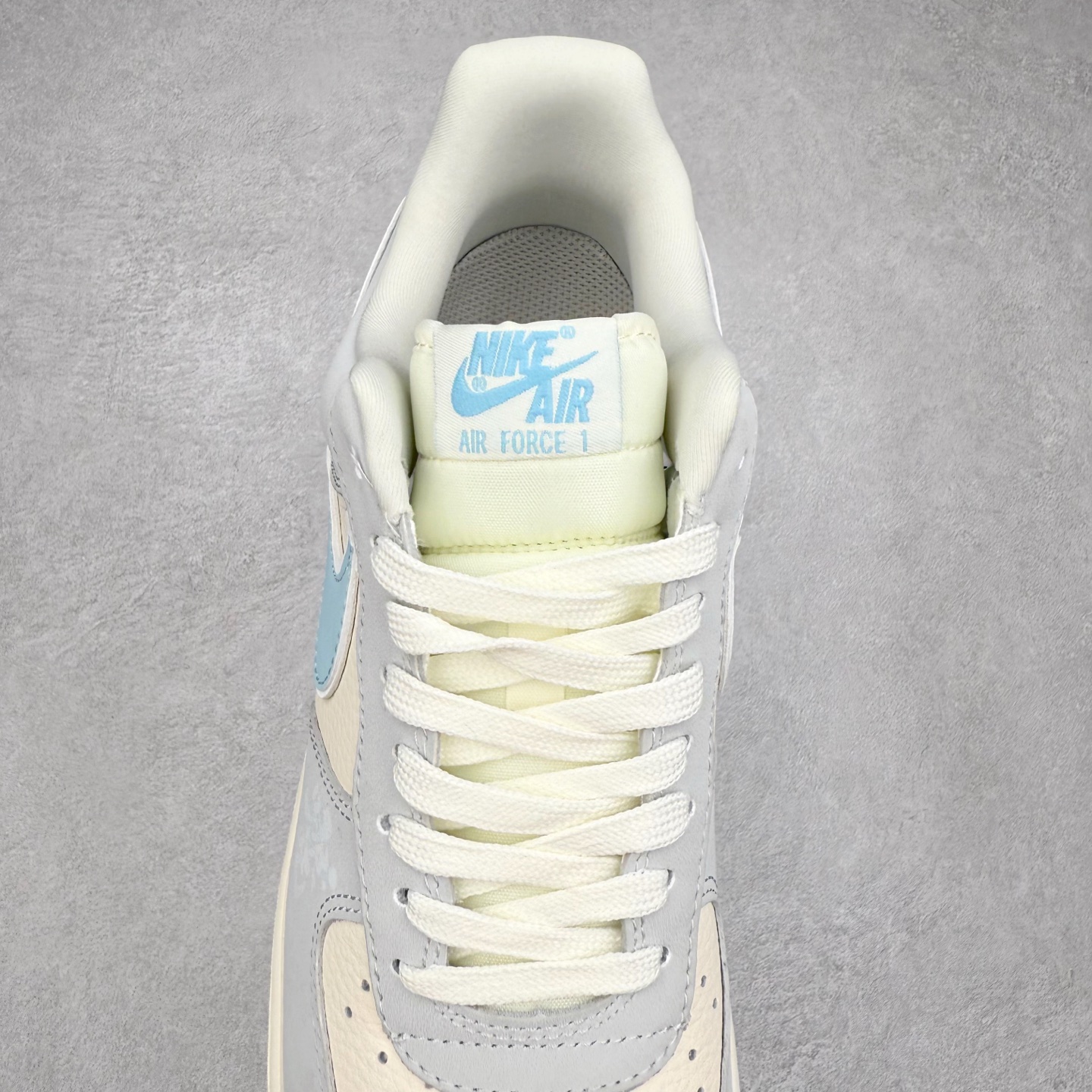 图片[5]-＃福利特价 NK Air Force 1´07 Low 空军一号低帮百搭休闲运动板鞋 柔软、弹性十足的缓震性能和出色的中底设计 横跨复古与现代的外型结合 造就出风靡全球 三十多年的Force 1 直到今天还深受青睐 实拍调校N版已经零色差零失真 百分百还原实物色彩所见即所得 不存在货不对板色差等低级问题 选购参考实物拍摄 不混卖不参货 只用心做好货严格选品 承诺混一赔十 尺码：36 36.5 37.5 38 38.5 39 40 40.5 41 42 42.5 43 44 44.5 45-选品中心