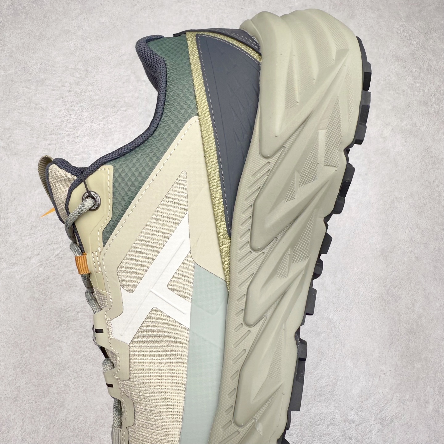 图片[7]-凯乐石 KAILAS 山行2代 GTX 25款舒适缓冲徒步 织物TPU减震防滑透气包裹性轻便低帮超强抓地力越野跑步鞋 KAILAS凯乐石品牌是全球三大全系攀登品牌之一，于2003年创立于中国广州，致力于为有攀登梦想的户外运动员及爱好者，研发制造功能性专业装备，满足他们在极限环境下安全舒适的需求，凯乐石专注于科技面料的开发及专业功能设计，产品线覆盖登山、攀岩、徒步、越野跑山、露营、旅行等多项户外运动，通过运动员的测试反馈，不断进化迭代，产品荣获国内外大奖71座，发明专利21个，更突破性的自主研发攀登器械，打造出中国的攀登硬实力。实拍调校N版已经零色差零失真 百分百还原实物色彩所见即所得 不存在货不对板色差等低级问题 选购参考实物拍摄 不混卖不参货 只用心做好货严格选品 承诺混一赔十 尺码：36 36.5 37.5 38 38.5 39 40 40.5 41 42 42.5 43 44 44.5 45-选品中心