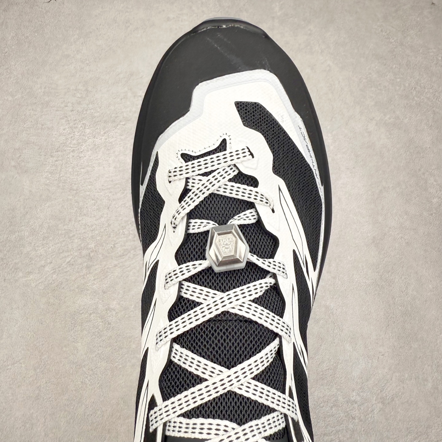 图片[4]-凯乐石 KAILAS C 4 25款舒适缓冲徒步 织物TPU减震防滑透气包裹性轻便低帮 超强抓地力越野跑步鞋 KAILAS凯乐石品牌是全球三大全系攀登品牌之一，于2003年创立于中国广州，致力于为有攀登梦想的户外运动员及爱好者，研发制造功能性专业装备，满足他们在极限环境下安全舒适的需求，凯乐石专注于科技面料的开发及专业功能设计，产品线覆盖登山、攀岩、徒步、越野跑山、露营、旅行等多项户外运动，通过运动员的测试反馈，不断进化迭代，产品荣获国内外大奖71座，发明专利21个，更突破性的自主研发攀登器械，打造出中国的攀登硬实力。实拍调校N版已经零色差零失真 百分百还原实物色彩所见即所得 不存在货不对板色差等低级问题 选购参考实物拍摄 不混卖不参货 只用心做好货严格选品 承诺混一赔十 尺码：36 36.5 37.5 38 38.5 39 40 40.5 41 42 42.5 43 44 44.5 45-选品中心