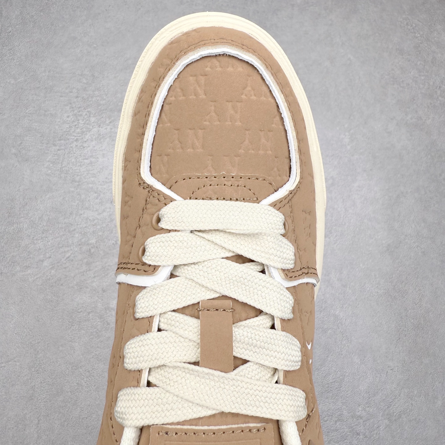 图片[4]-MLB Chunky Liner Basic 复古印花学长鞋系列低帮轻量增高厚底百搭休闲运动慢跑鞋板鞋 Korea韩国联名NY美国榄球纽约洋基队限定 韩国代购专供 全套原楦原纸板原厂数据开发 正确中底拉帮中底网布细节 平台代购专供 左脚内置芯片 韩国代购吊牌标贴 独家一比一RB+MD组合大底 高频后跟小人Logo精准对位立体饱满 正确网布加超迁鞋面 转印中底走线紧密 转印Logo工艺表层防刮不掉色 尺码：35 36 36.5 37.5 38 38.5 39 40 40.5 41 42 42.5 43 44 45-选品中心