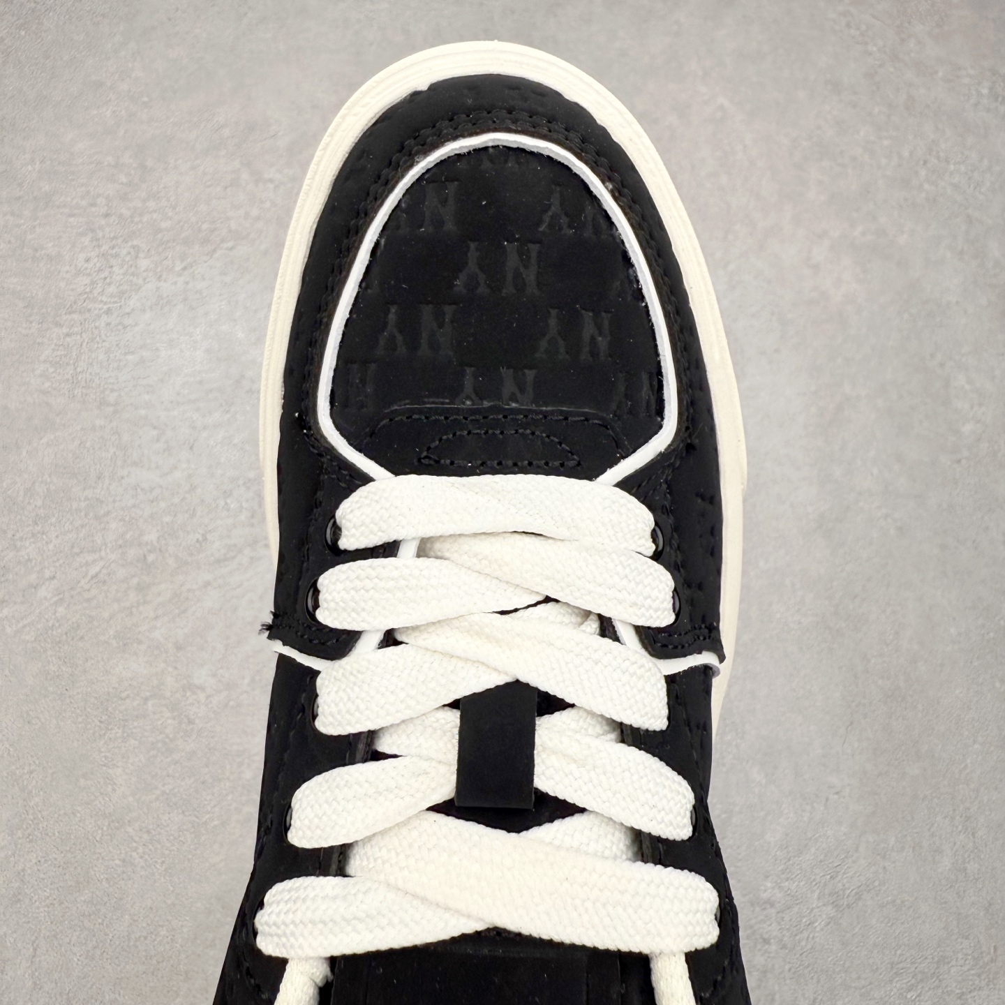 图片[4]-MLB Chunky Liner Basic 复古印花学长鞋系列低帮轻量增高厚底百搭休闲运动慢跑鞋板鞋 Korea韩国联名NY美国榄球纽约洋基队限定 韩国代购专供 全套原楦原纸板原厂数据开发 正确中底拉帮中底网布细节 平台代购专供 左脚内置芯片 韩国代购吊牌标贴 独家一比一RB+MD组合大底 高频后跟小人Logo精准对位立体饱满 正确网布加超迁鞋面 转印中底走线紧密 转印Logo工艺表层防刮不掉色 尺码：35 36 36.5 37.5 38 38.5 39 40 40.5 41 42 42.5 43 44 45-选品中心