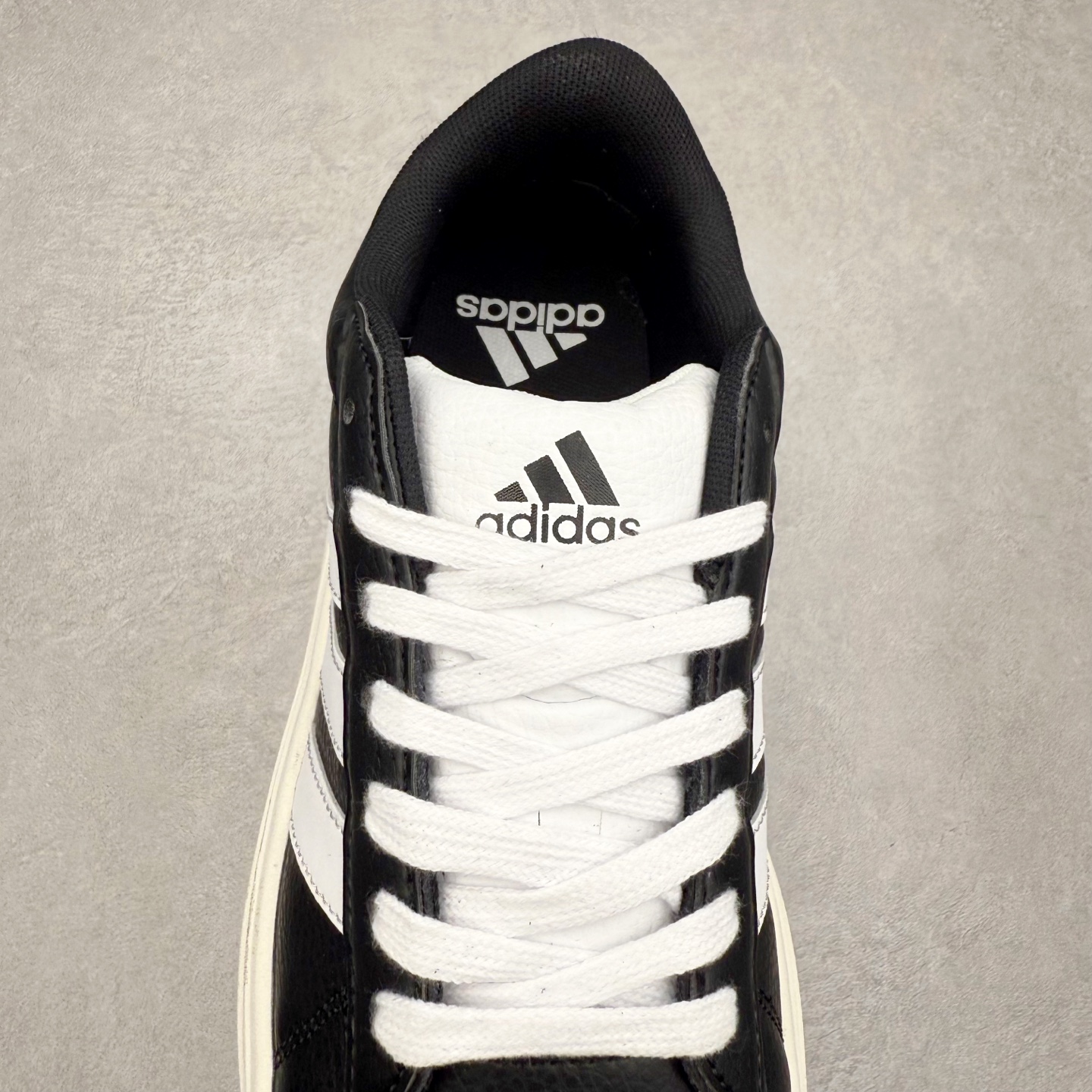 图片[5]-AD GRAND COURT PLATFORM 网球厚底运动小白鞋加厚中底的网球风经典运动鞋 穿上这款adidas经典运动鞋 感受网球运动的激情活力 实拍调校N版已经零色差零失真 百分百还原实物色彩所见即所得 不存在货不对板色差等低级问题 选购参考实物拍摄 不混卖不参货 只用心做好货严格选品 承诺混一赔十 尺码：36 36.5 37.5 38 38.5 39 40 40.5 41 42 42.5 43 44 44.5 45-选品中心